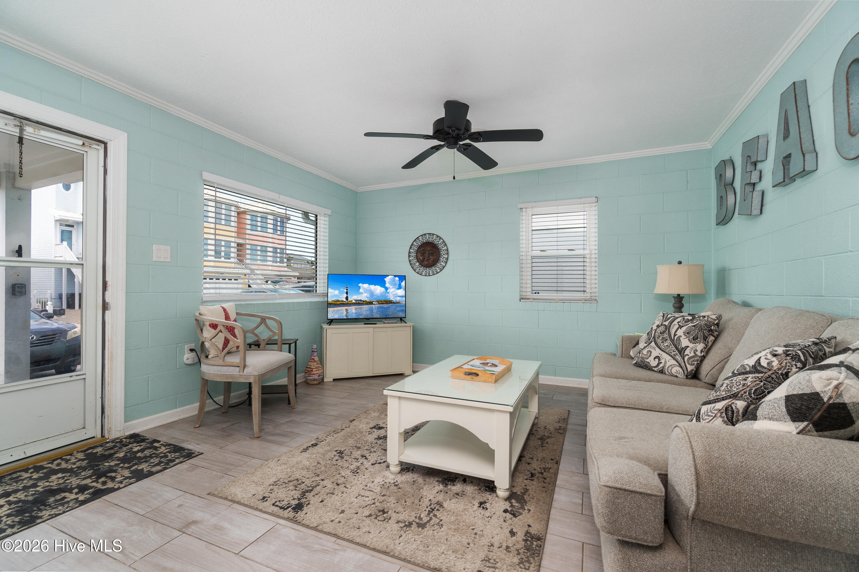 207 E Terminal Boulevard Property Photo 6