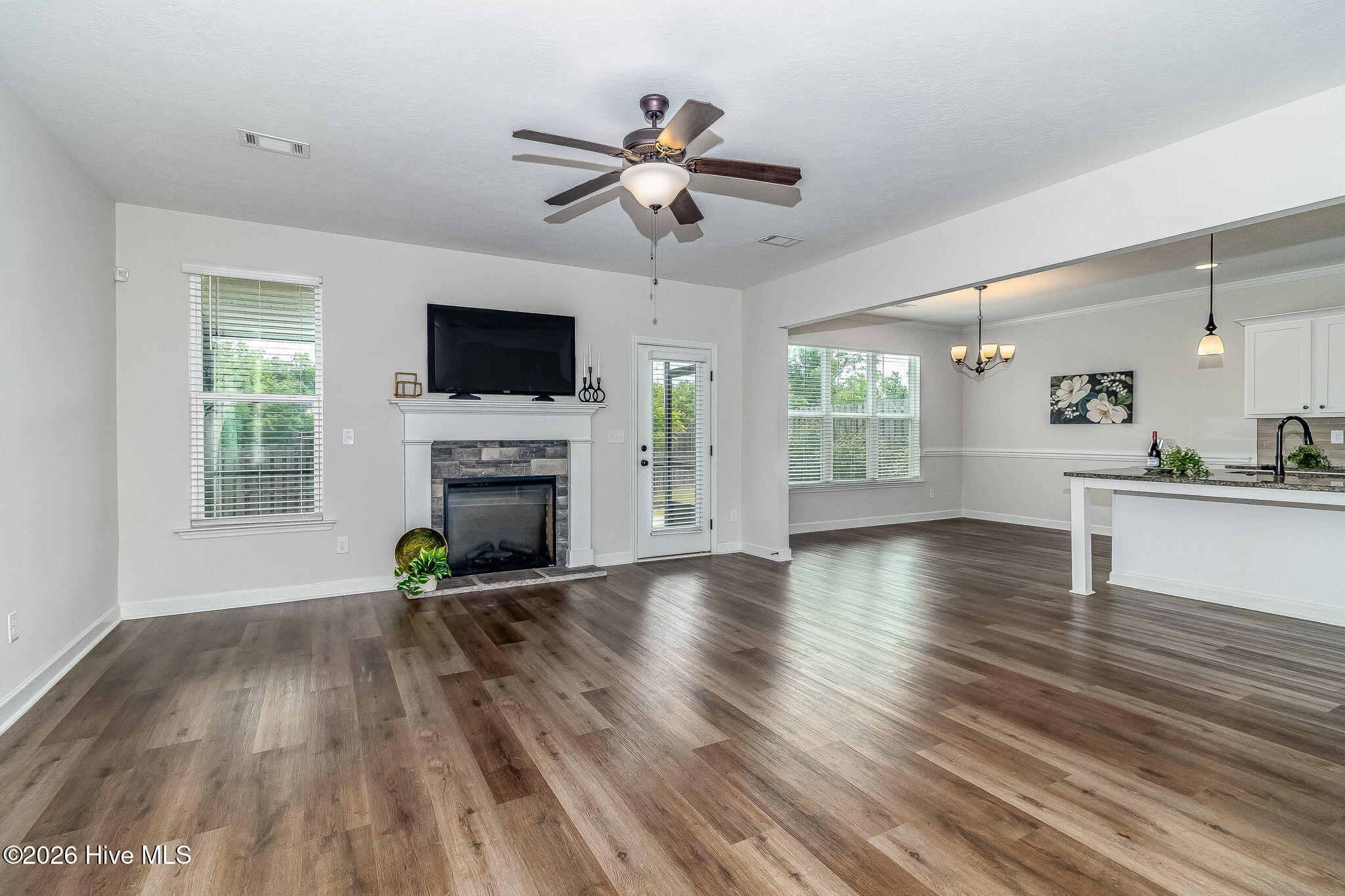 139 Dublin Loop Property Photo 7