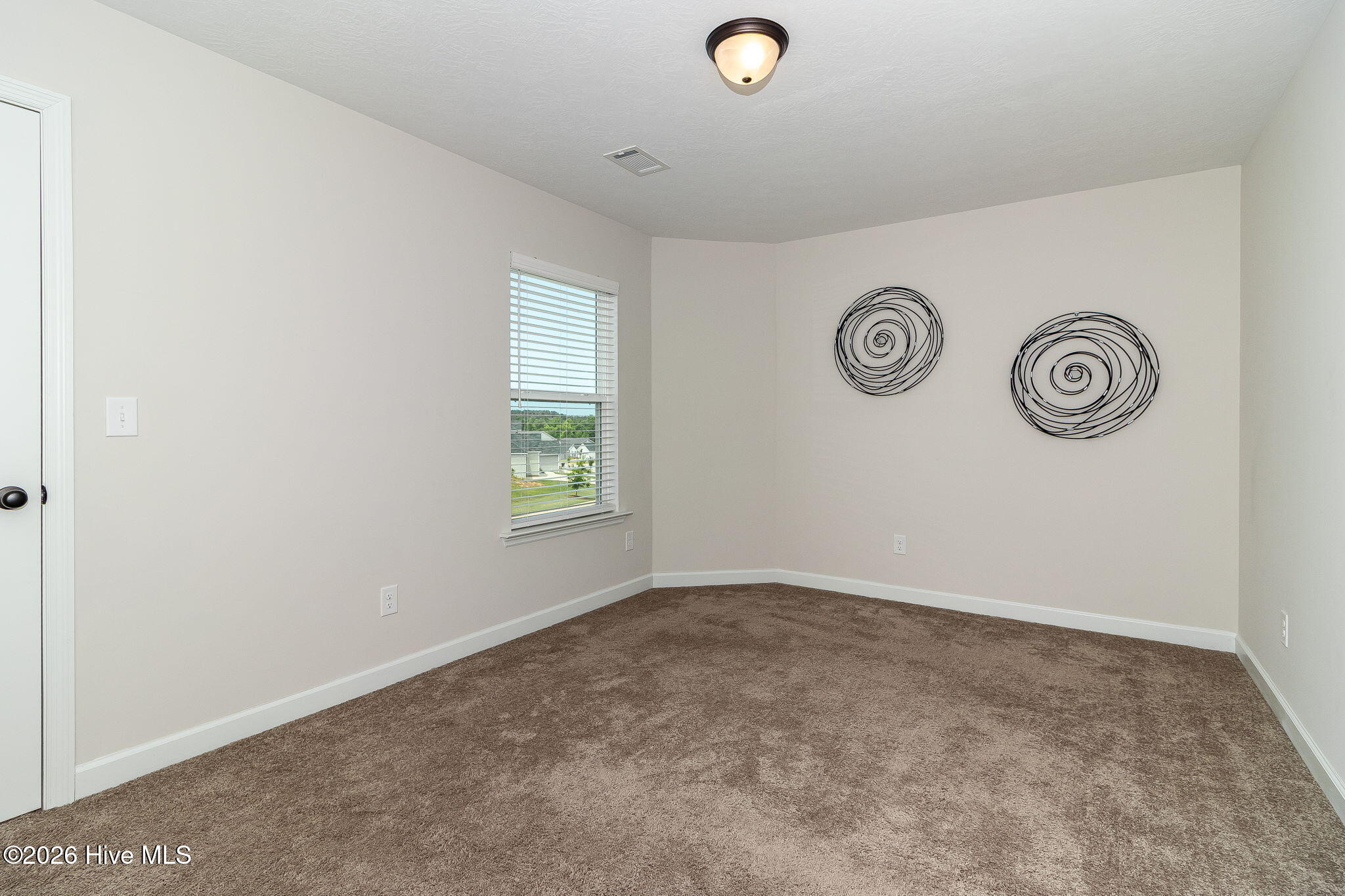 139 Dublin Loop Property Photo 40
