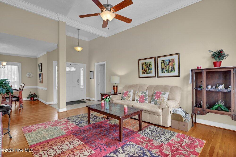 1303 Shenandoah Street Property Photo 8