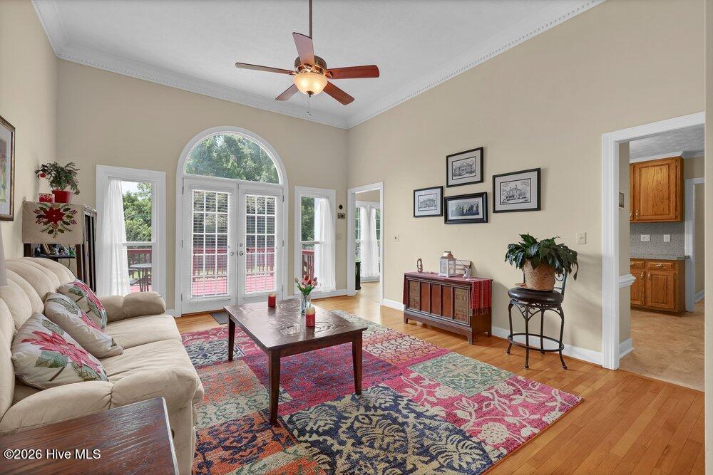 1303 Shenandoah Street Property Photo 10