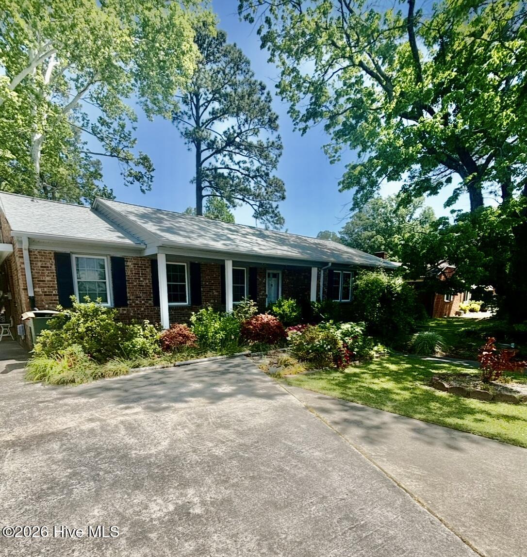2104 Charles Boulevard Property Photo 1