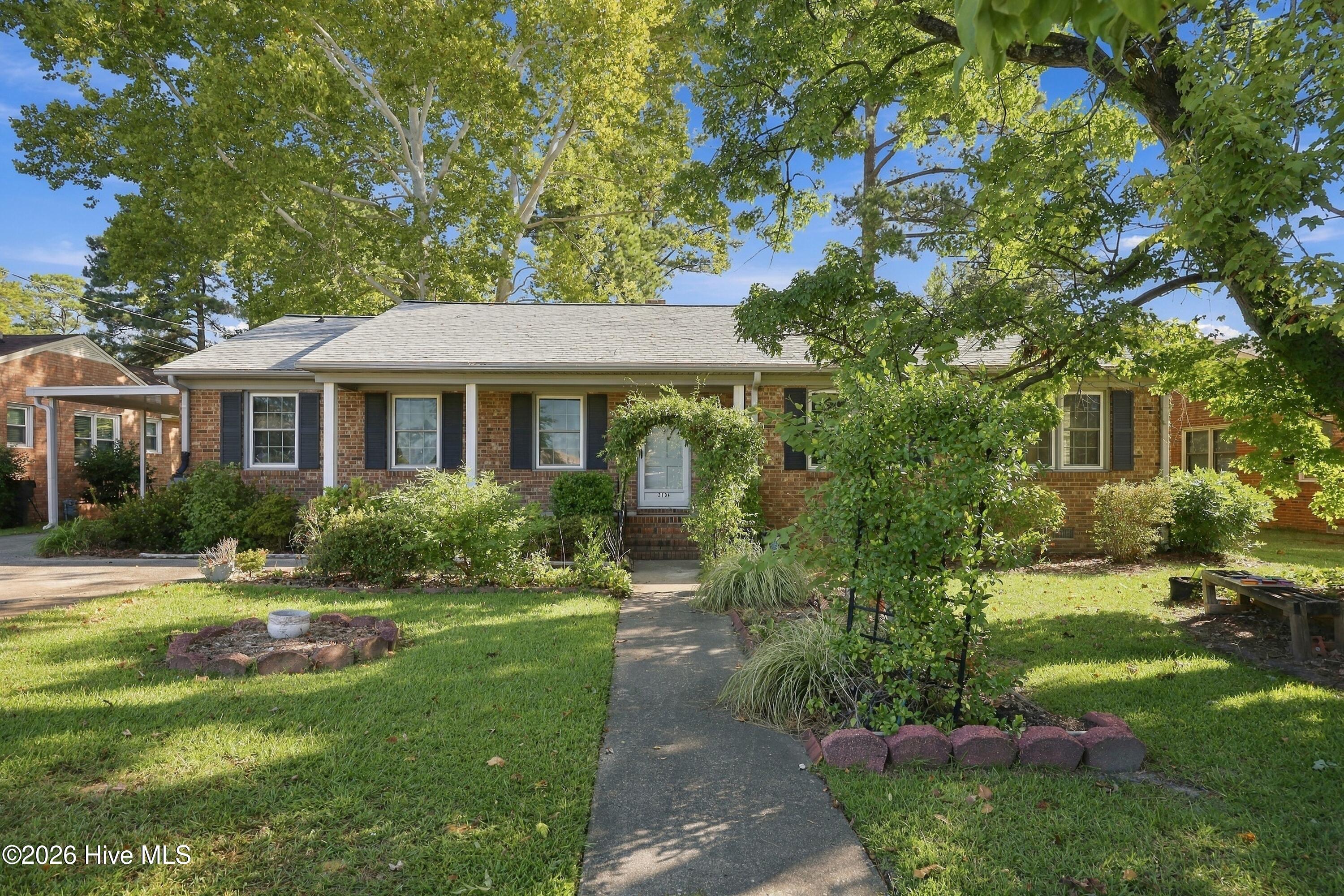 2104 Charles Boulevard Property Photo 1