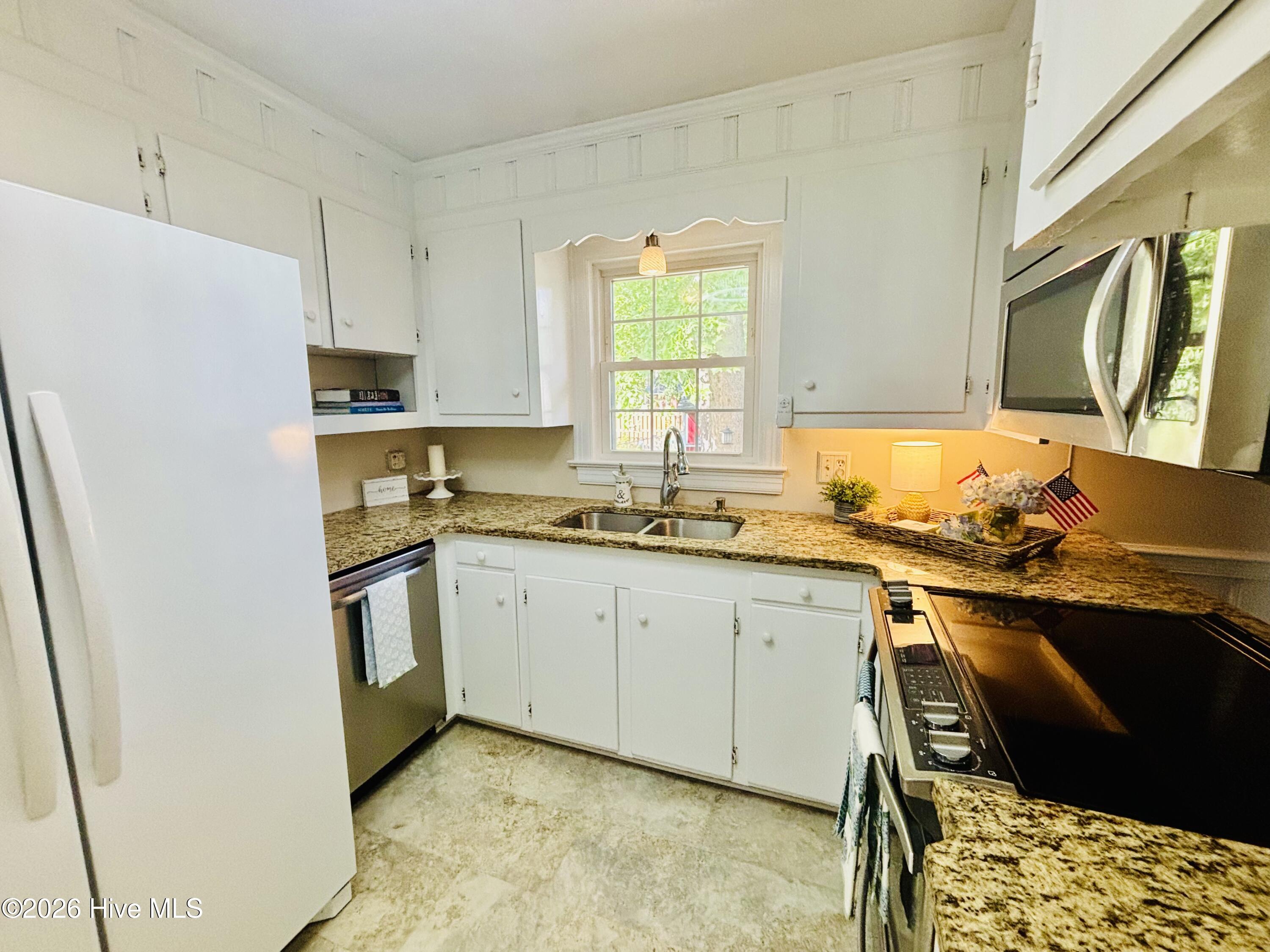 2104 Charles Boulevard Property Photo 7