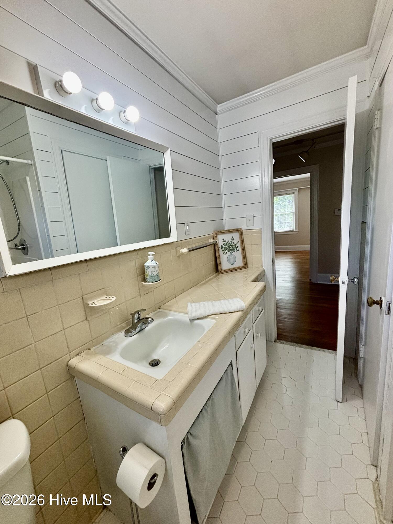 2104 Charles Boulevard Property Photo 19