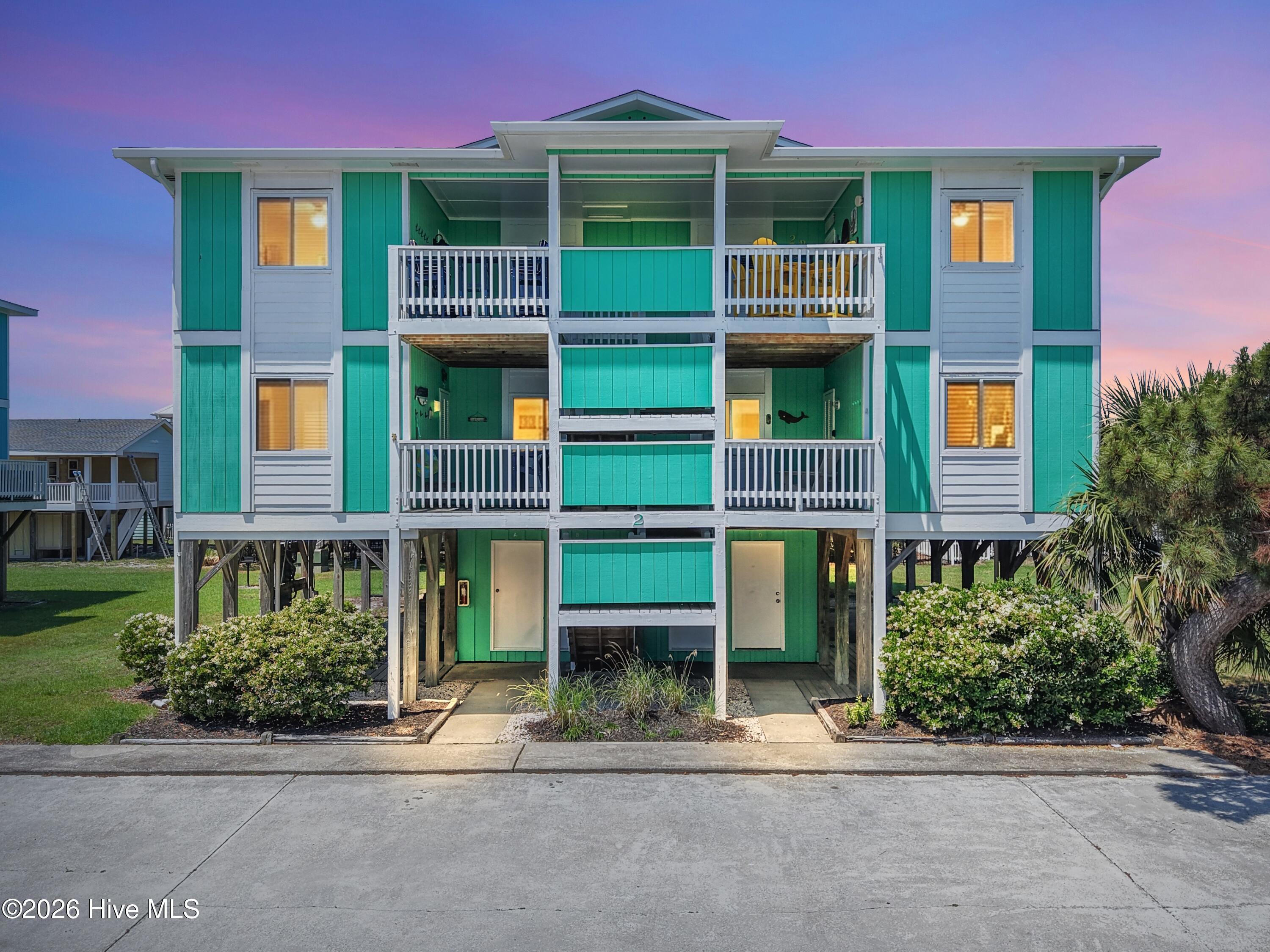 1068 Ocean Boulevard W # 2a Property Photo 3