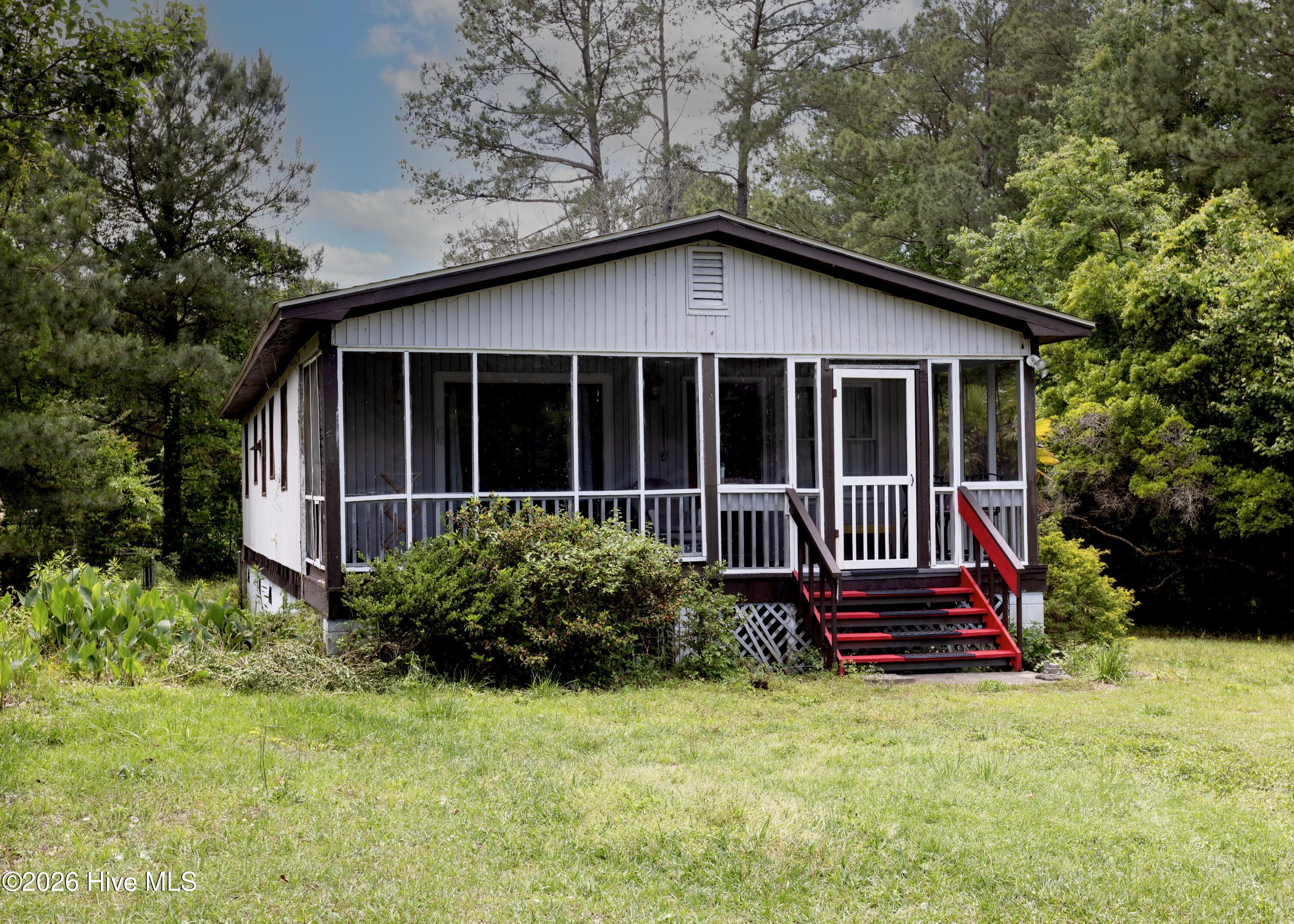 408 Old Folkstone Road Property Photo 3