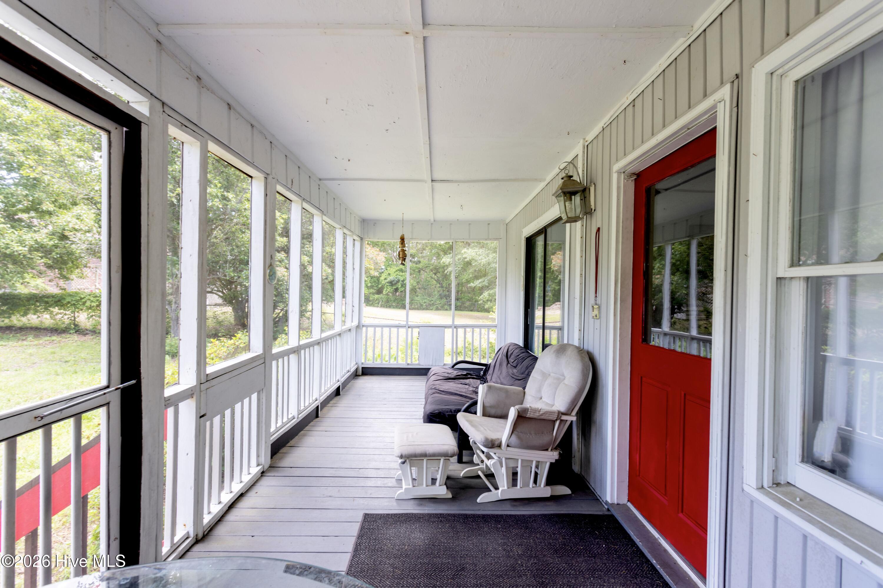 408 Old Folkstone Road Property Photo 6