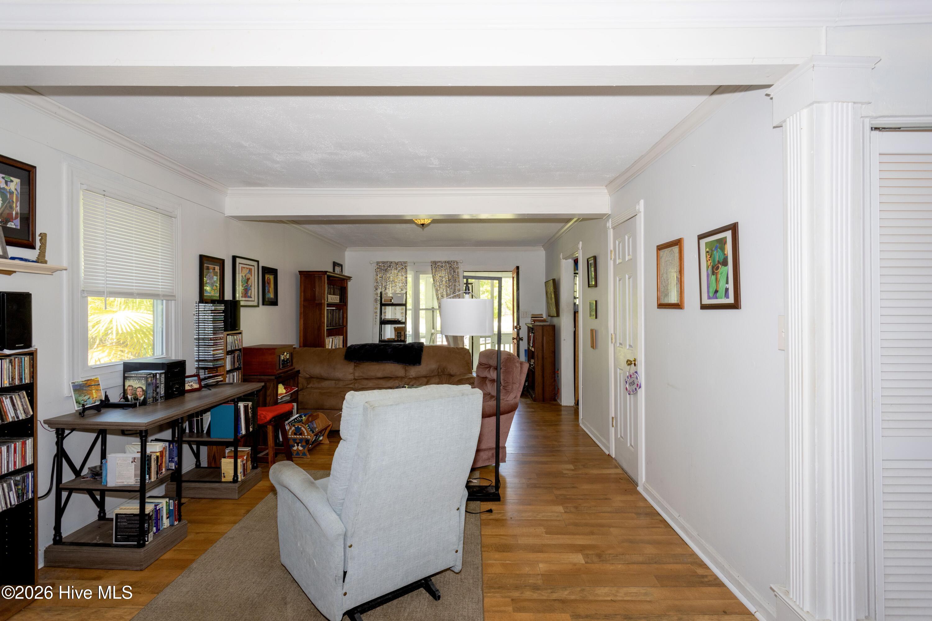 408 Old Folkstone Road Property Photo 10