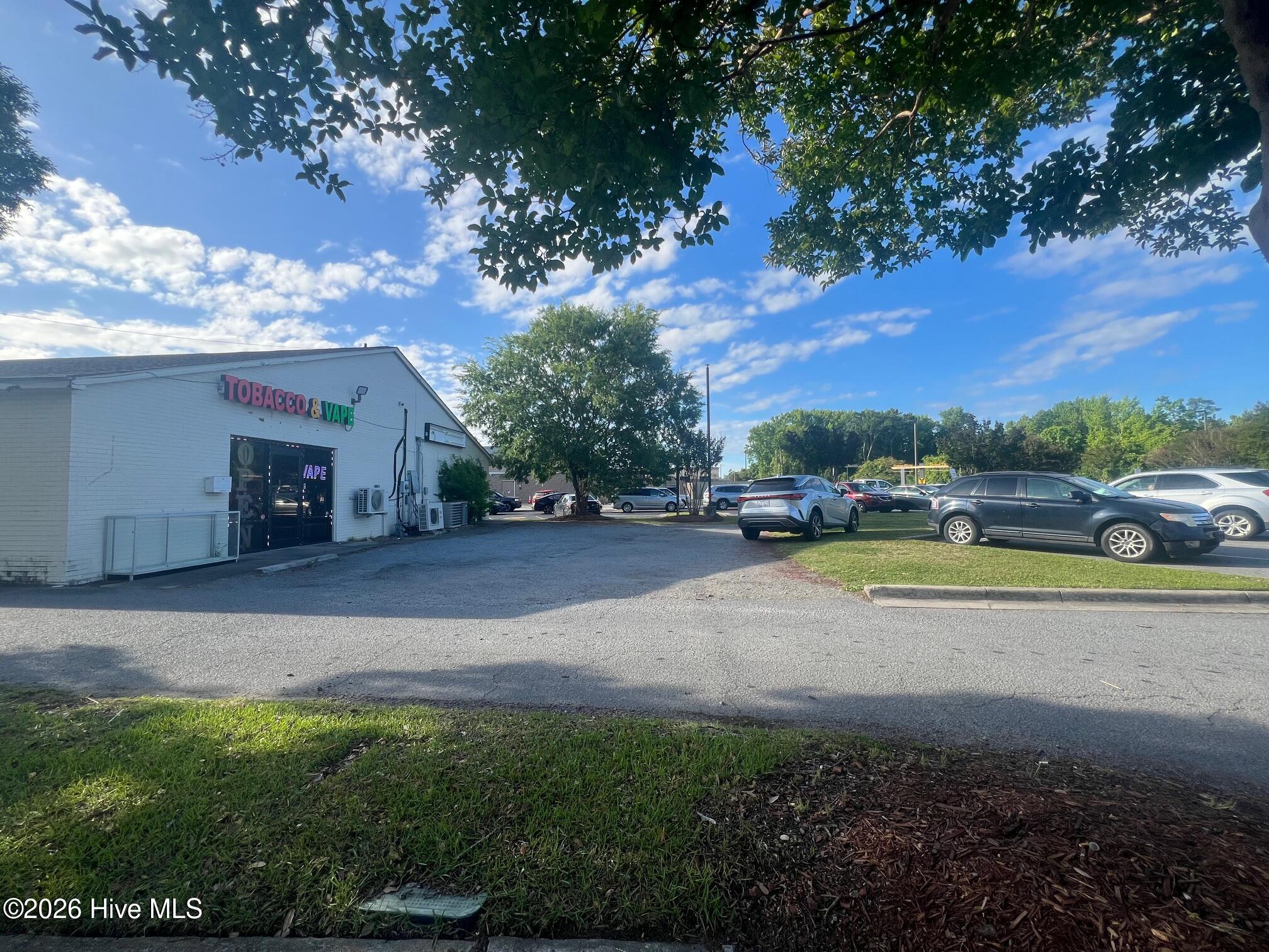 1412 Carolina Avenue Property Photo 7