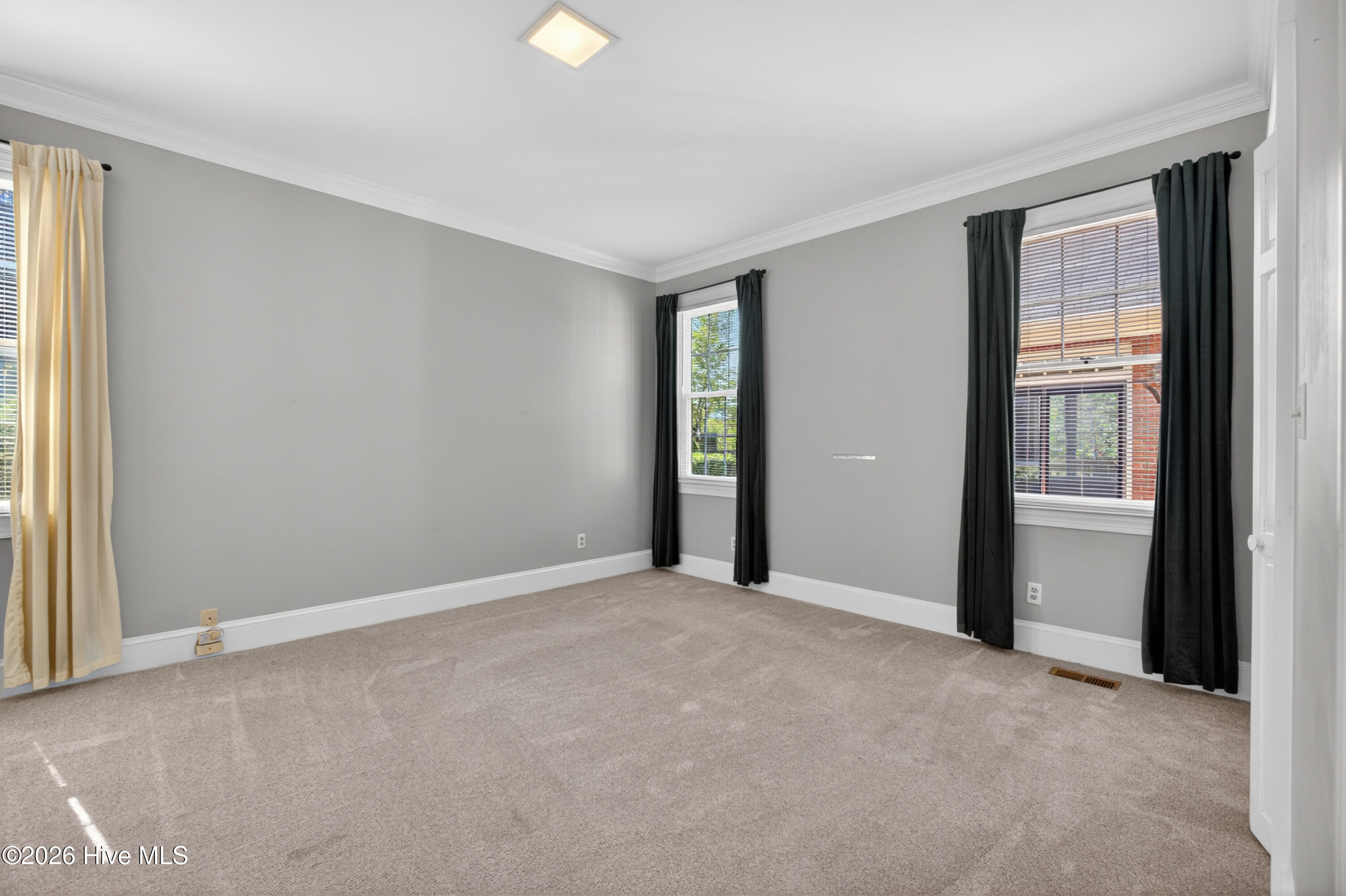 2106 Mcdowell Street Property Photo 32