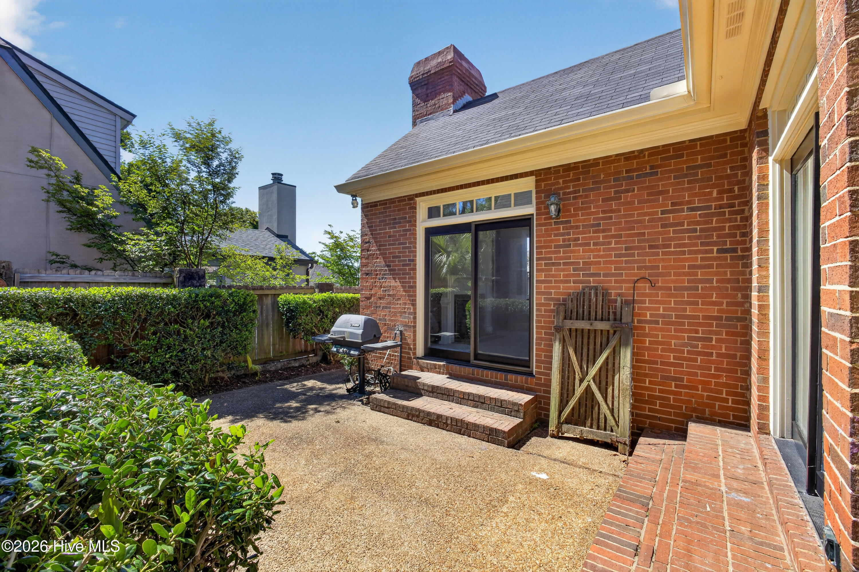 2106 Mcdowell Street Property Photo 34