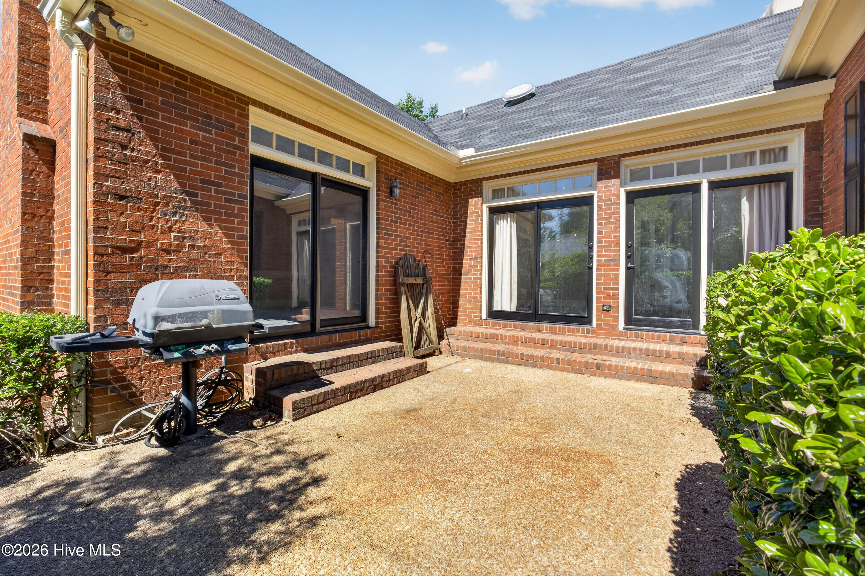 2106 Mcdowell Street Property Photo 37