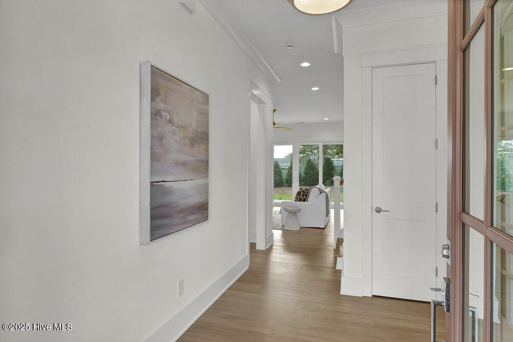 324 Grayhawk Circle Property Photo 6