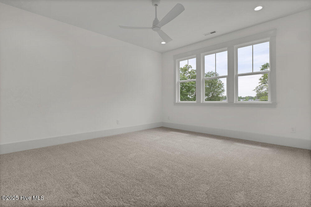 324 Grayhawk Circle Property Photo 33