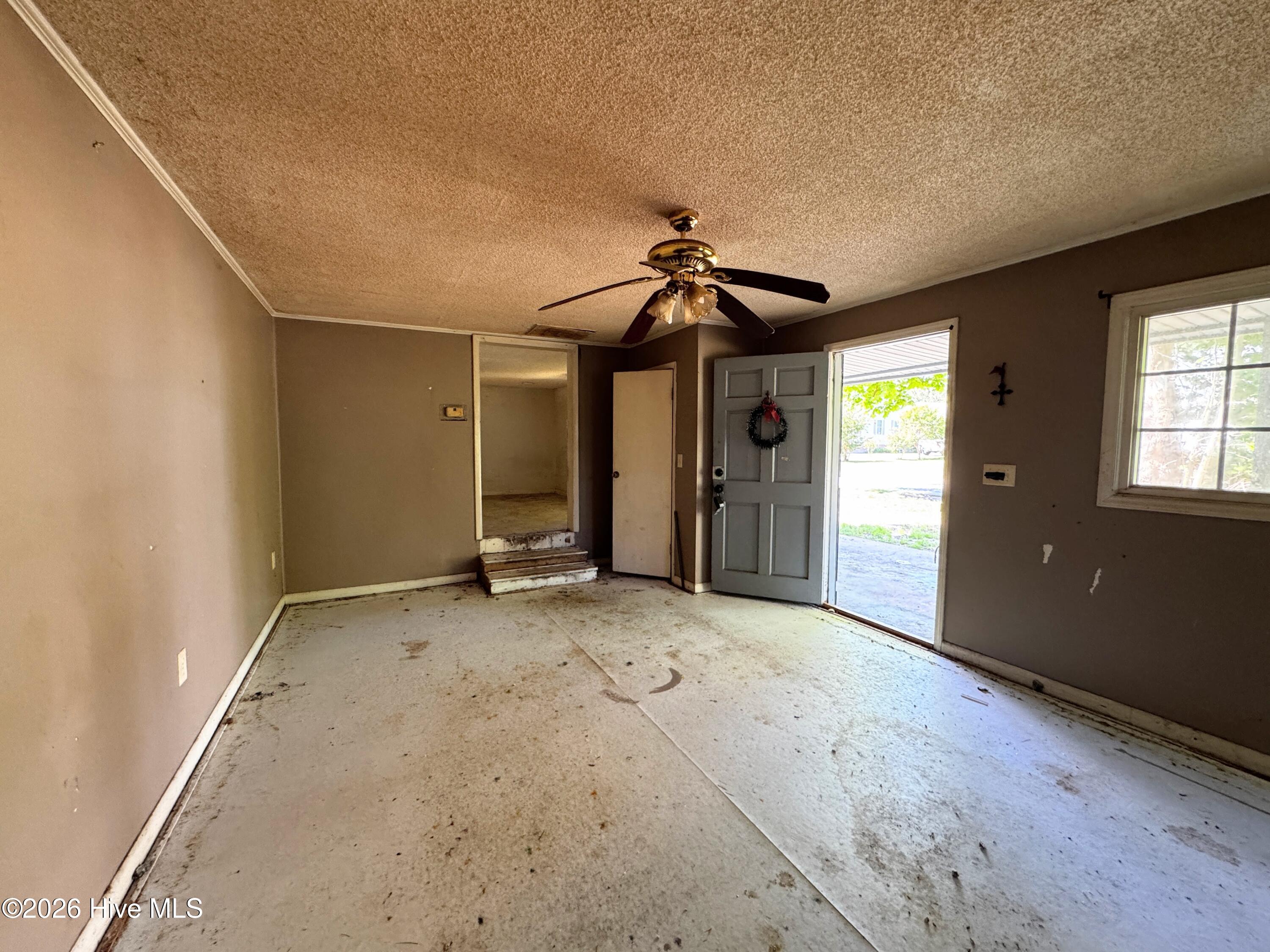 739 Sloop Point Road Property Photo 4
