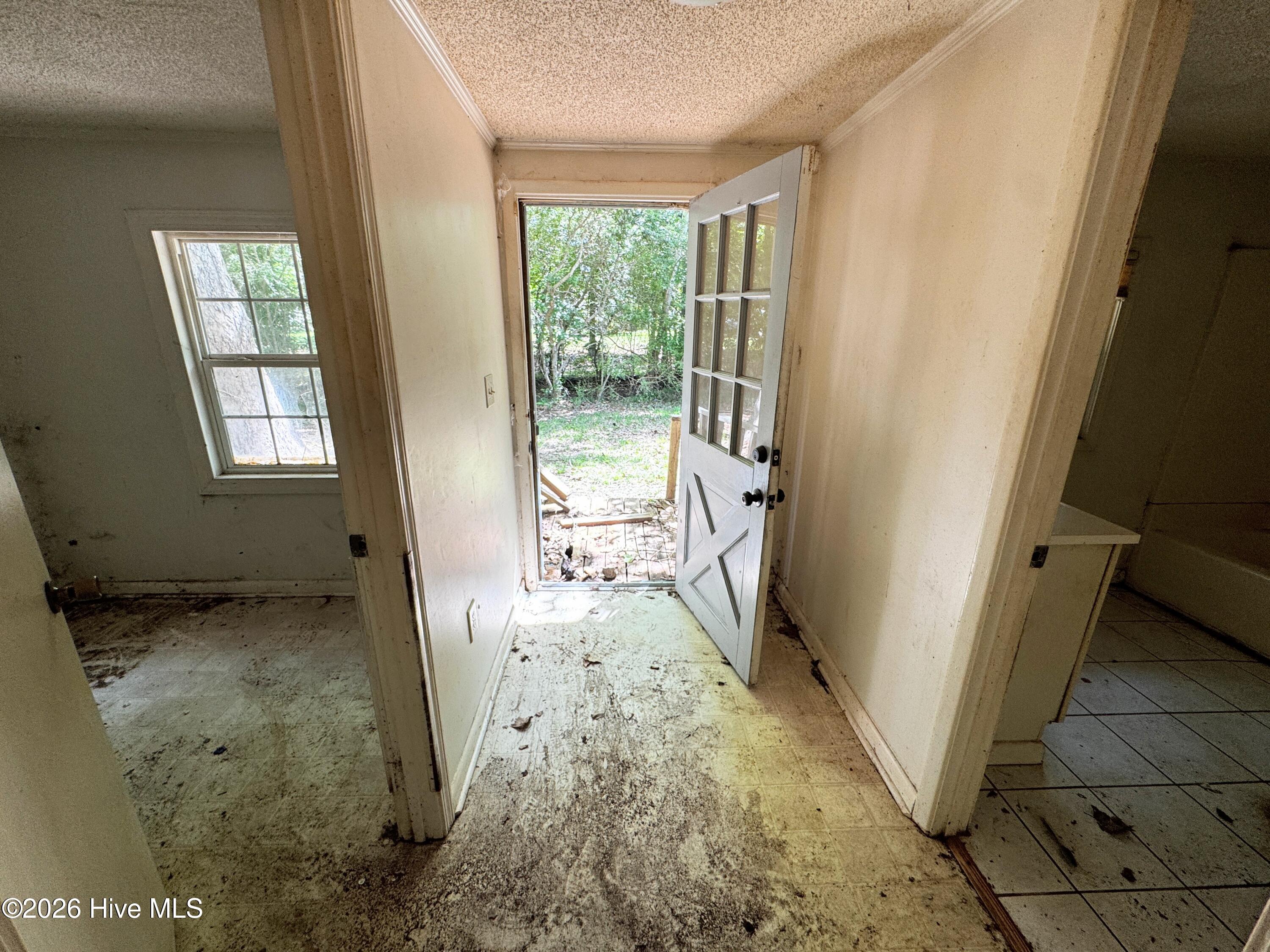739 Sloop Point Road Property Photo 9