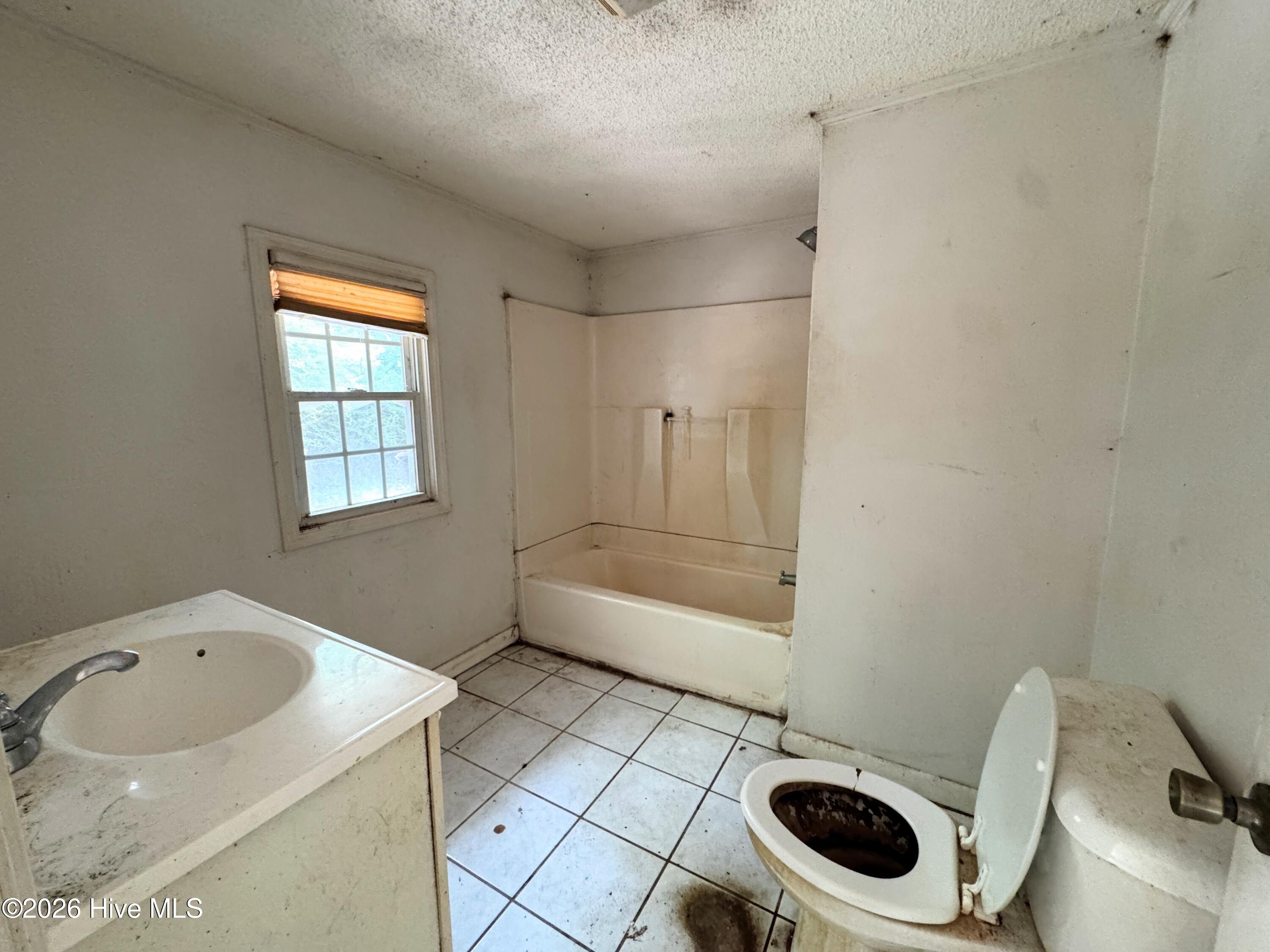 739 Sloop Point Road Property Photo 10