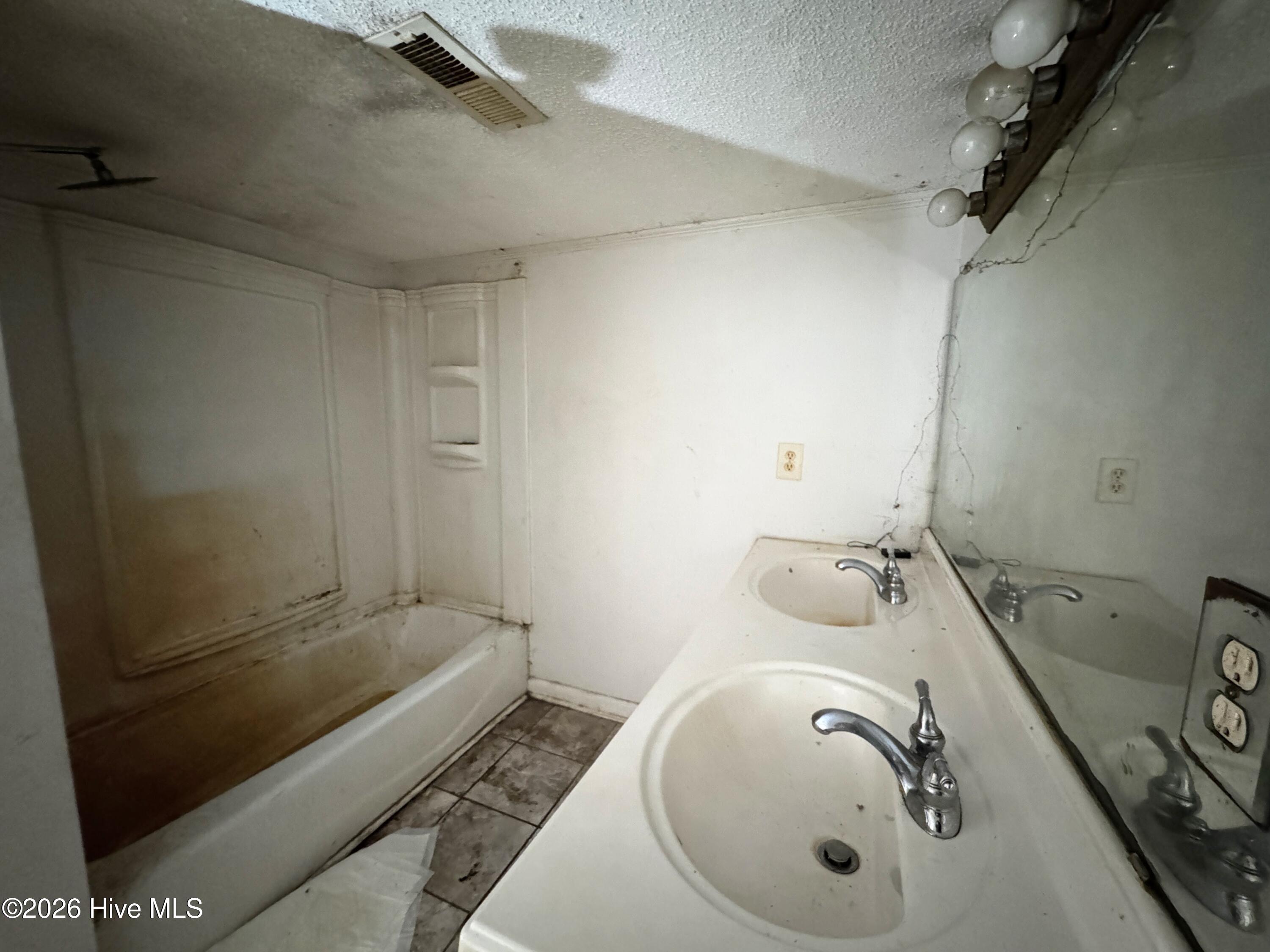 739 Sloop Point Road Property Photo 16