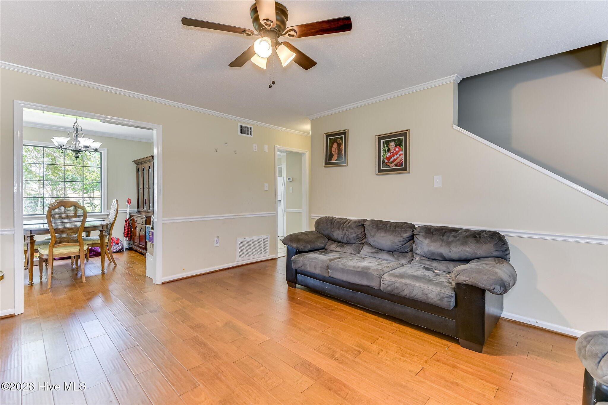 3951 Braddock Street Property Photo 10