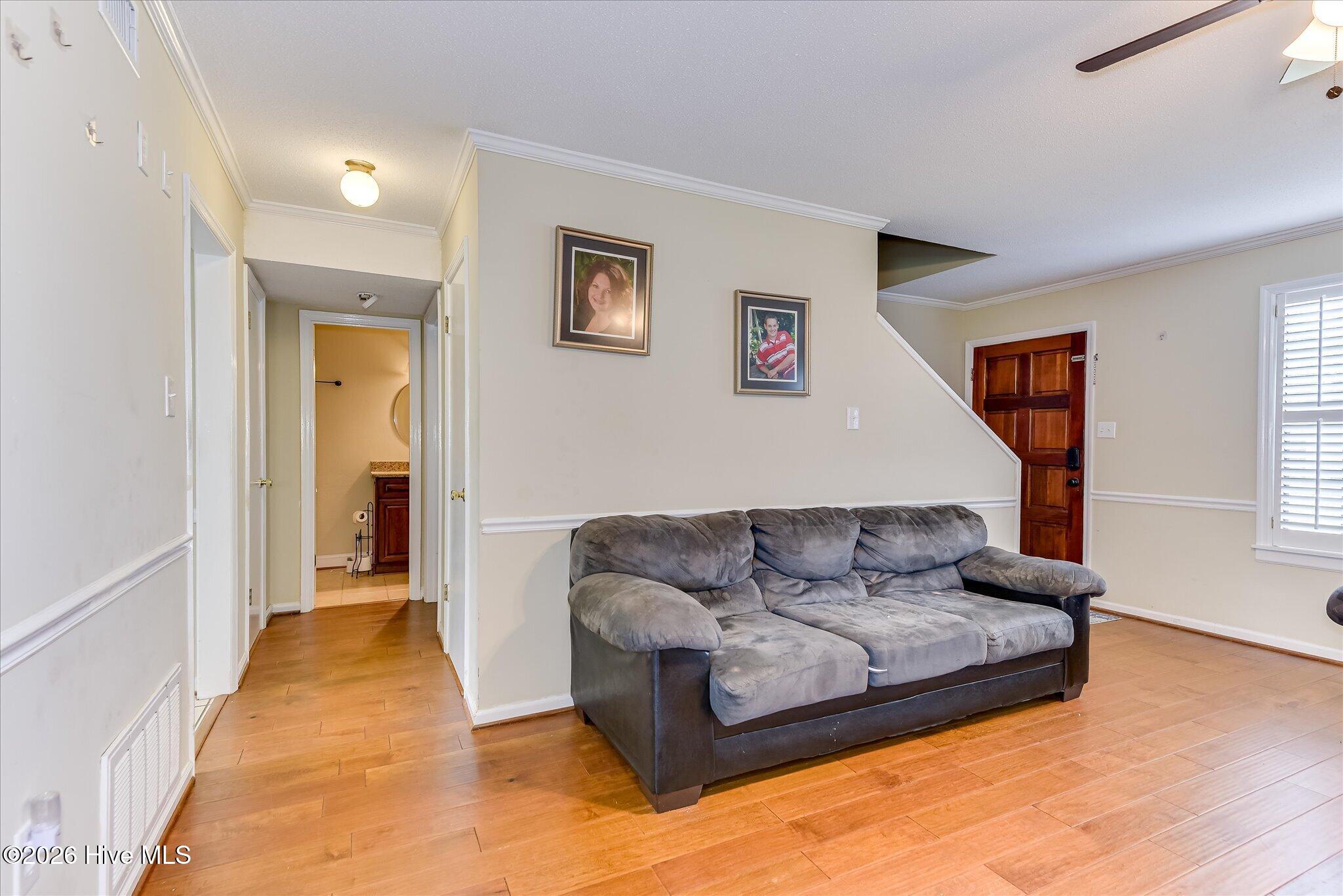 3951 Braddock Street Property Photo 17