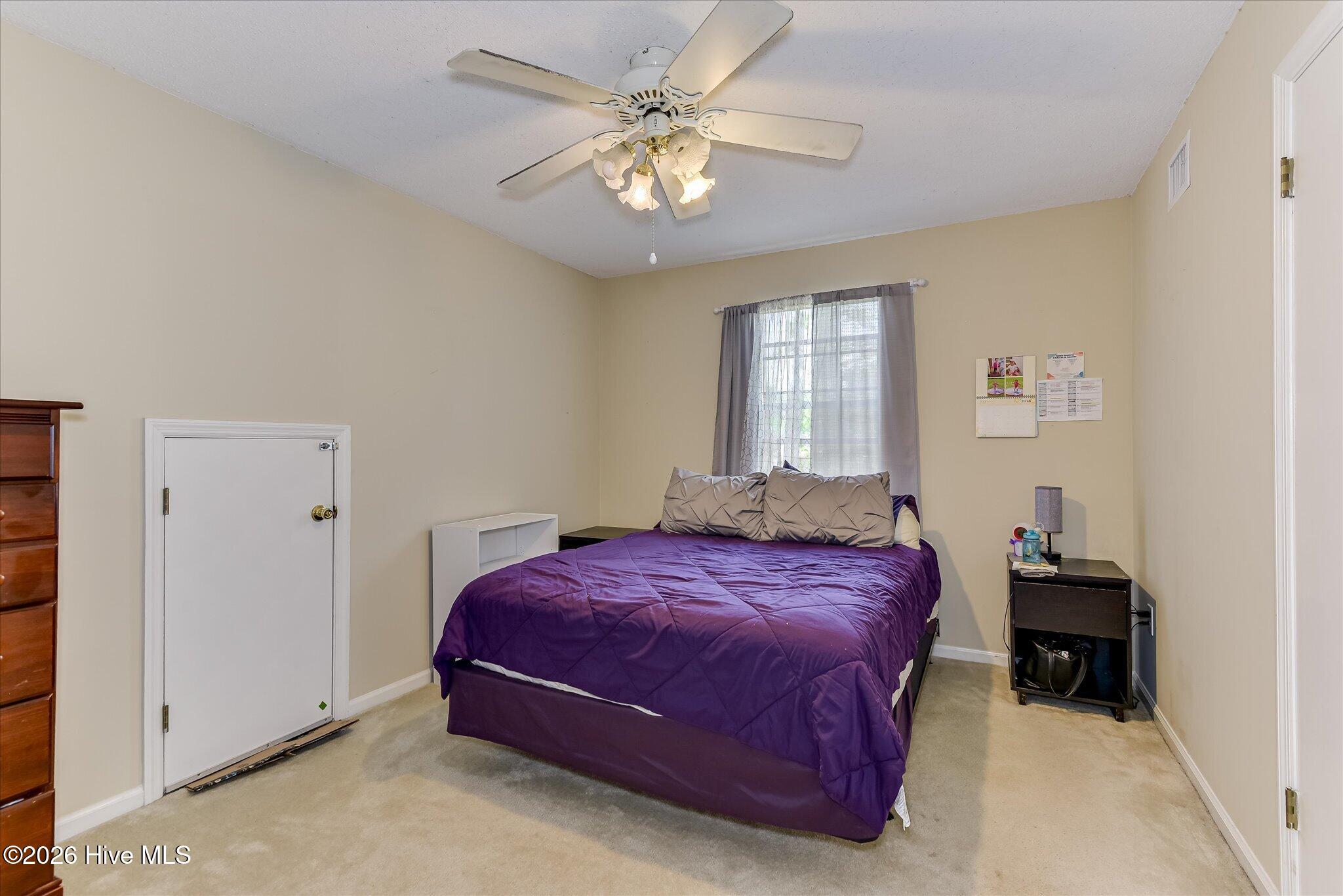 3951 Braddock Street Property Photo 19