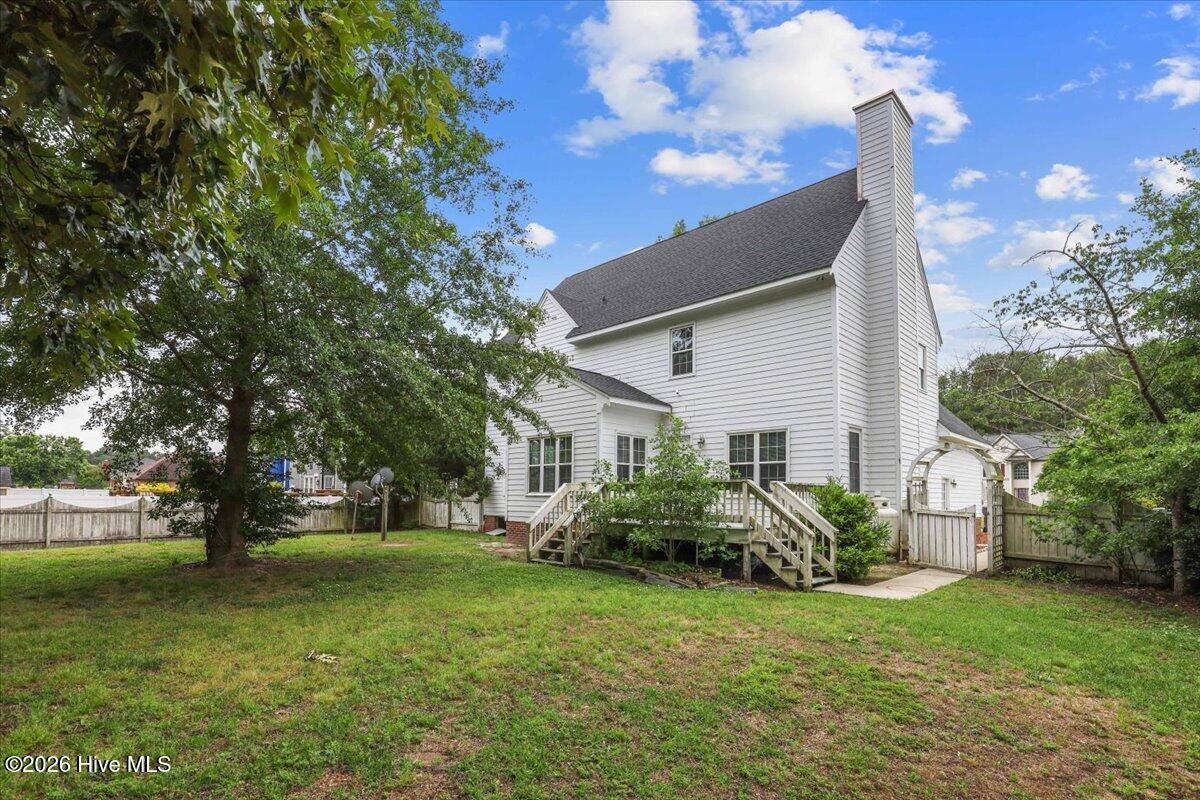 206 Creekside Drive Property Photo 3