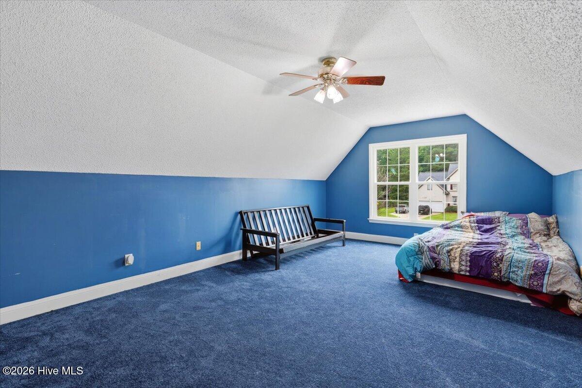 206 Creekside Drive Property Photo 15