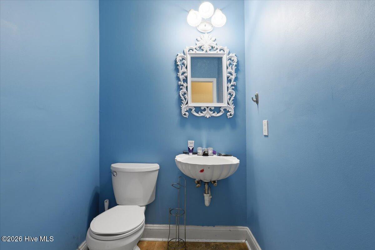206 Creekside Drive Property Photo 17