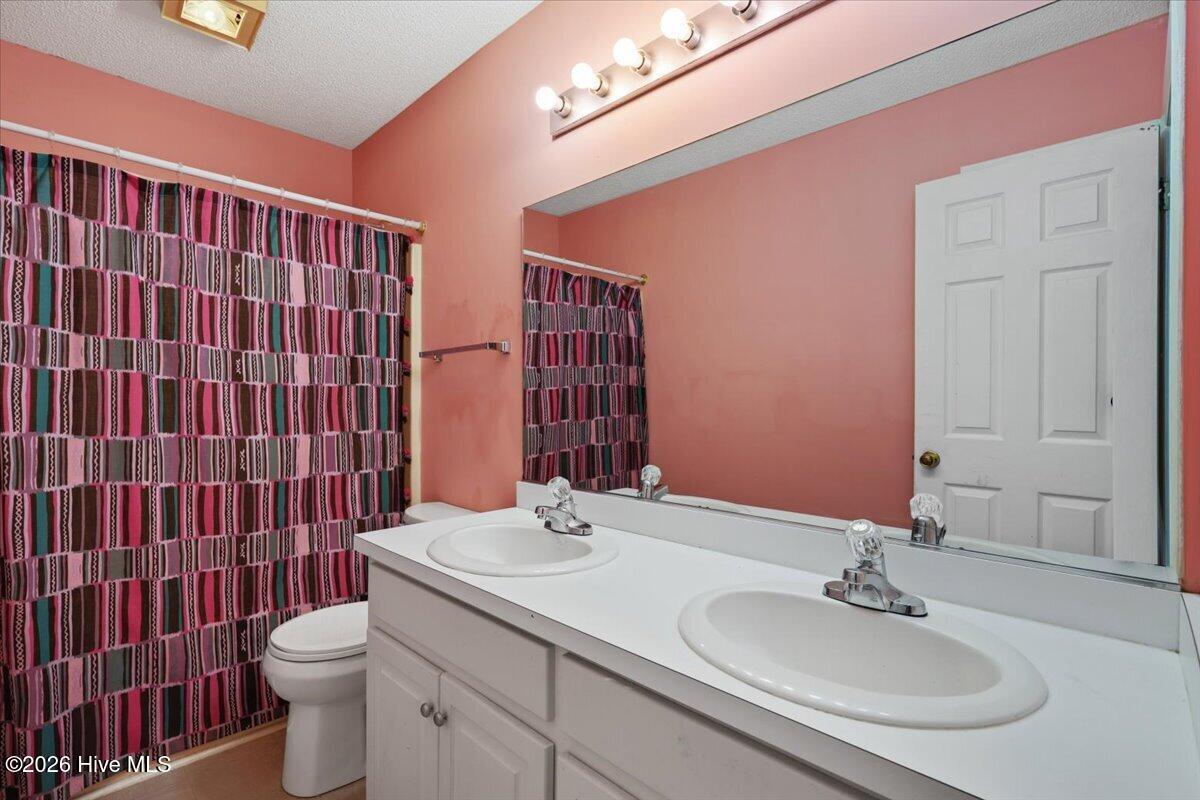 206 Creekside Drive Property Photo 18