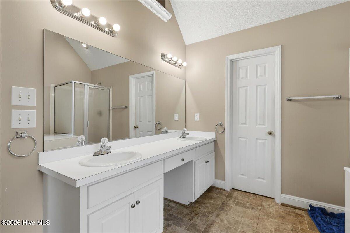 206 Creekside Drive Property Photo 20