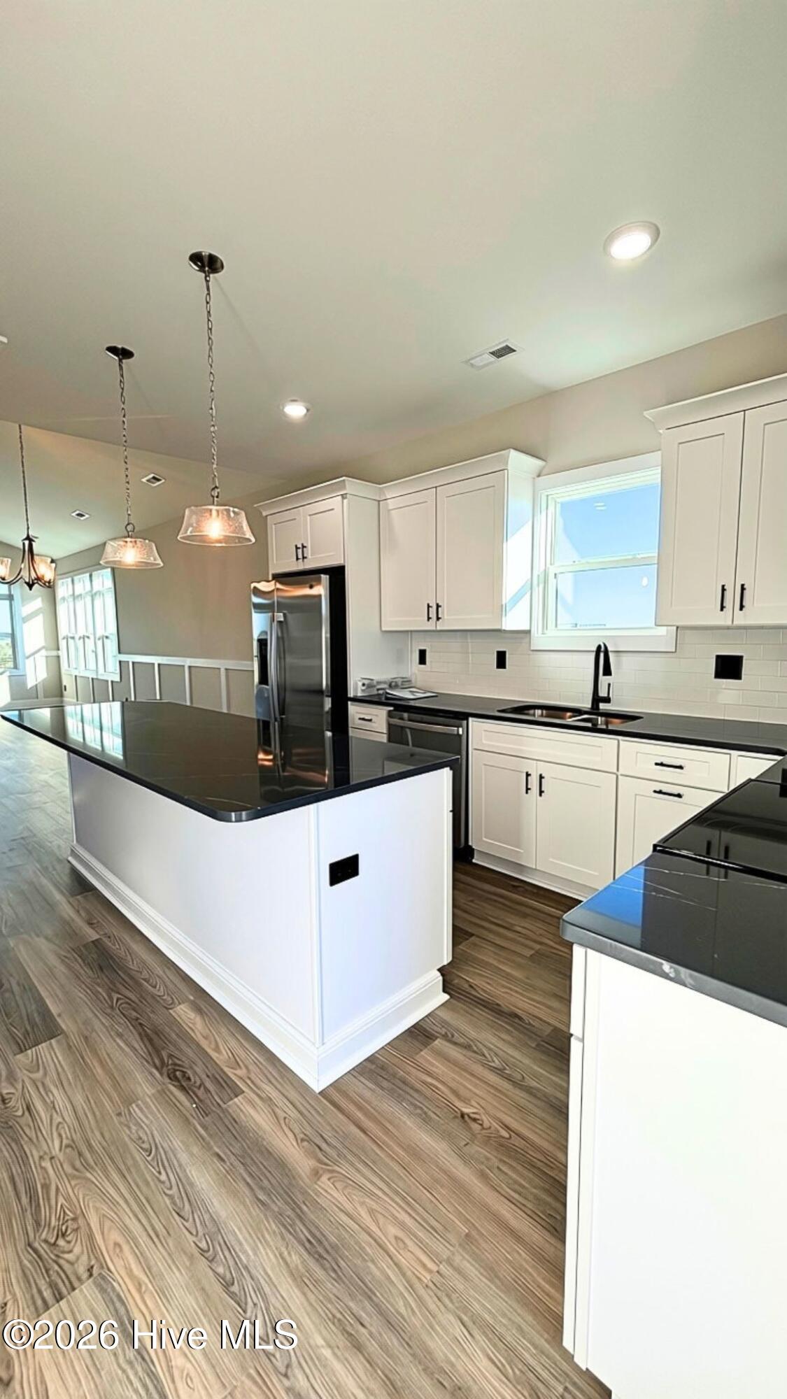 721 N New River Drive B Property Photo 16