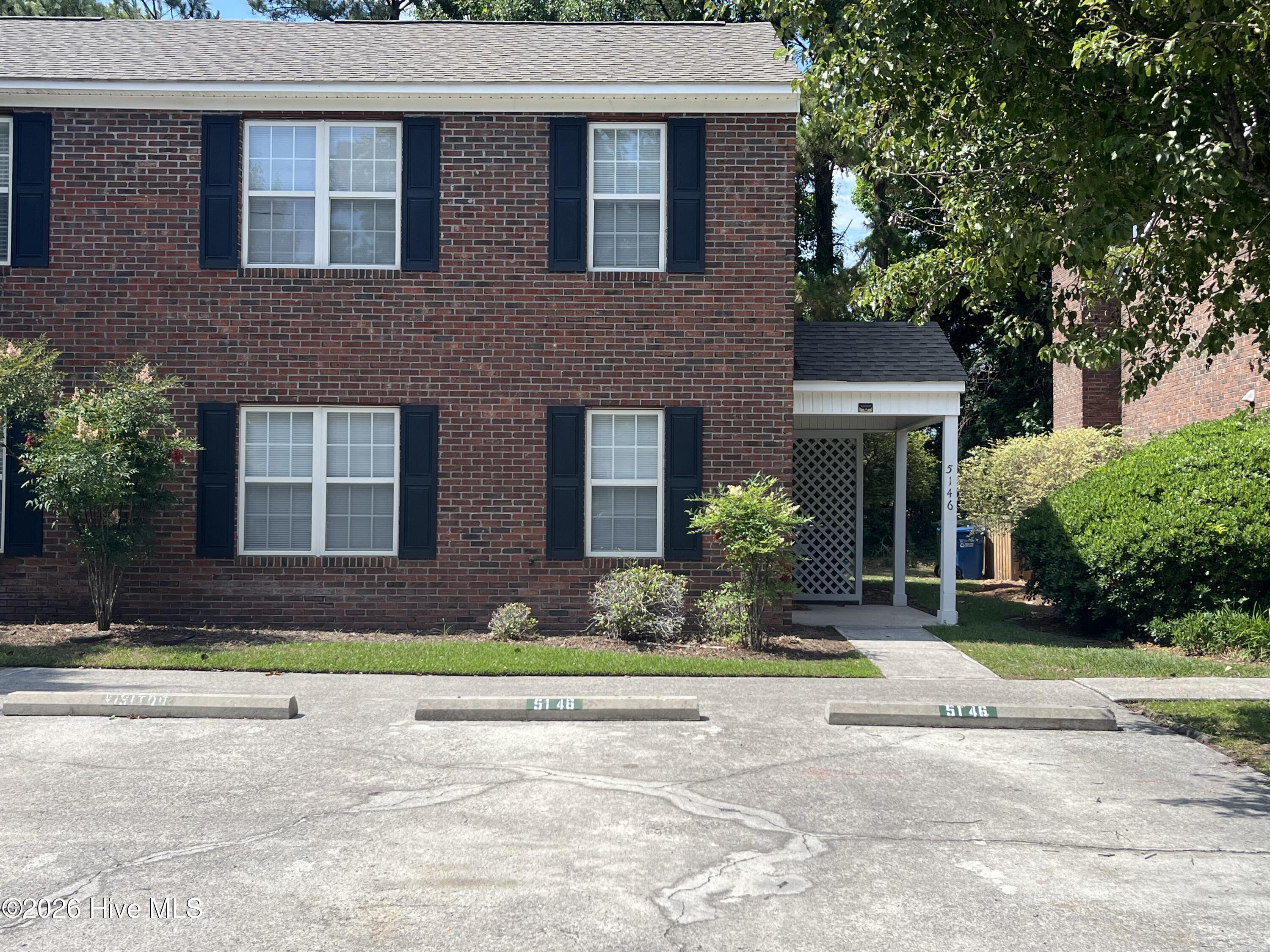 5146 Lamppost Circle Property Photo 1