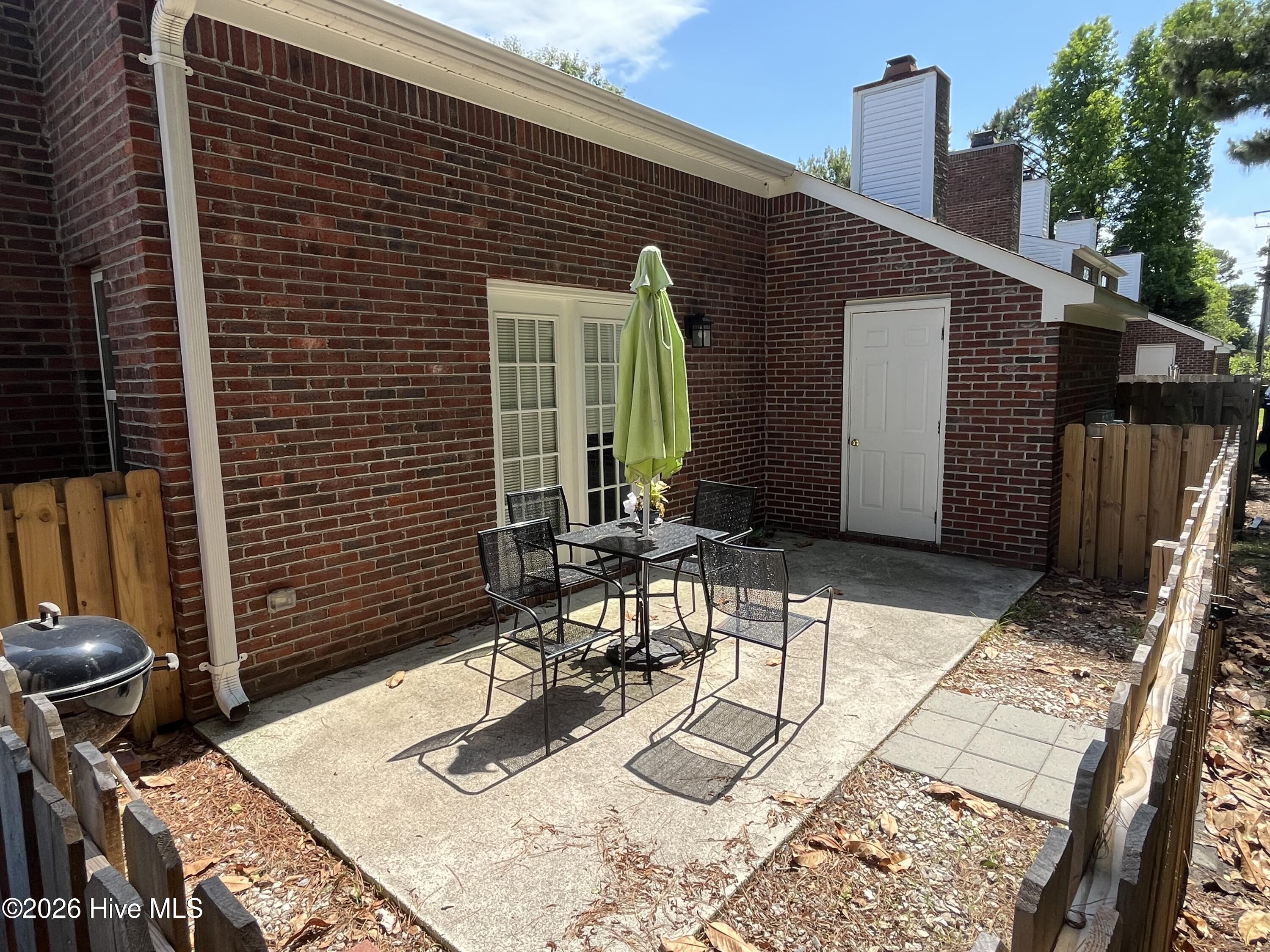 5146 Lamppost Circle Property Photo 4