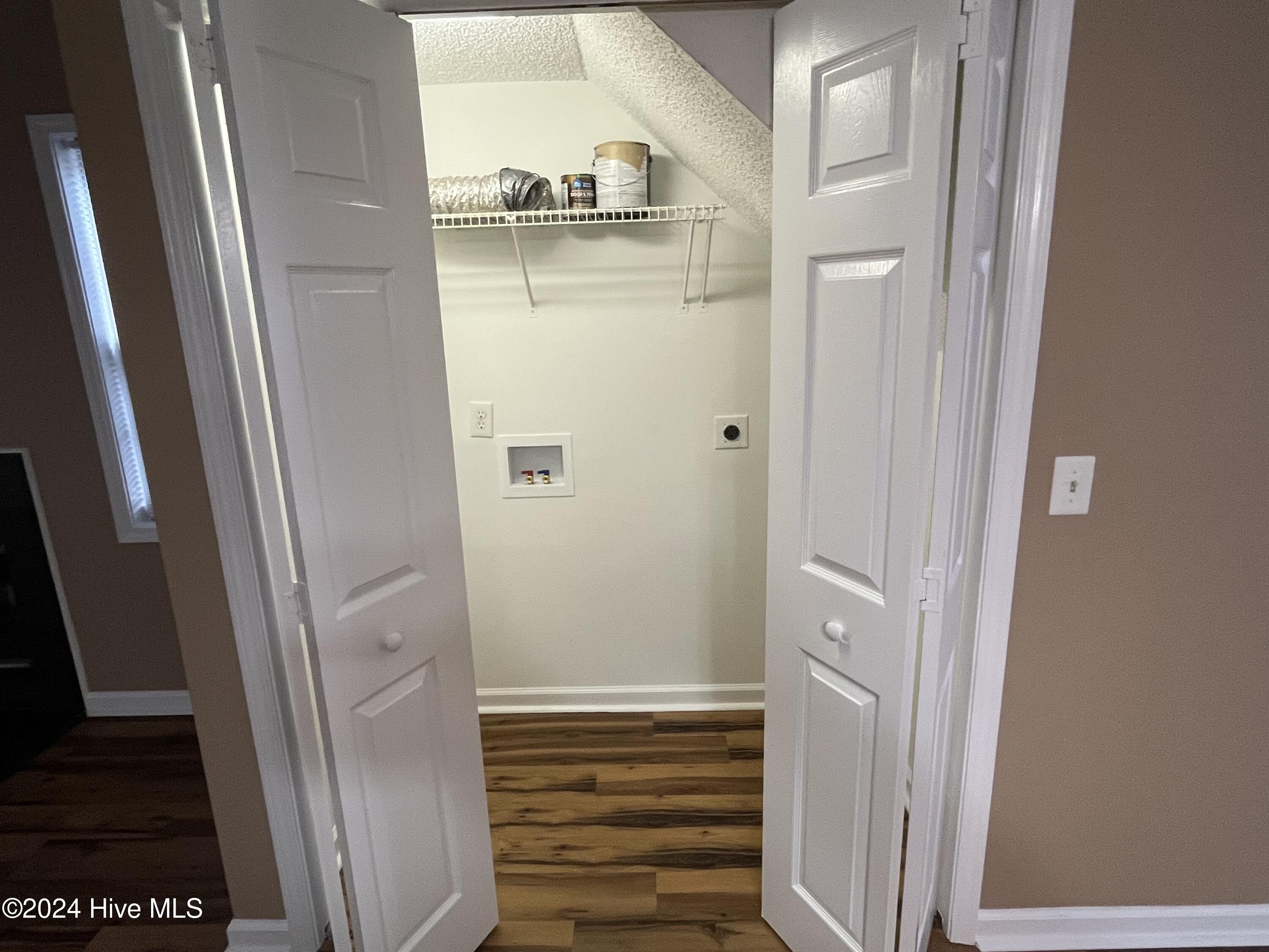 5146 Lamppost Circle Property Photo 11