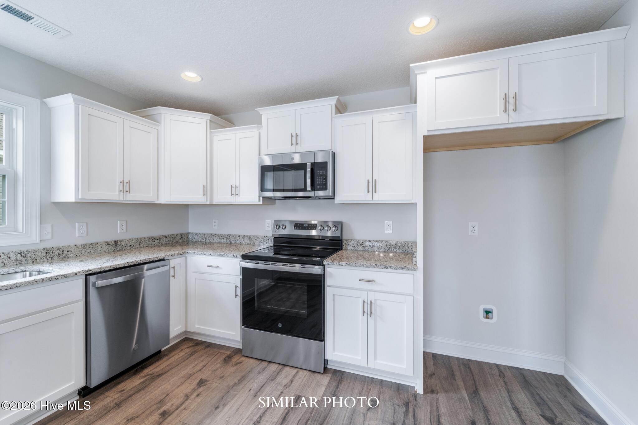 751 Regiment Road Property Photo 12