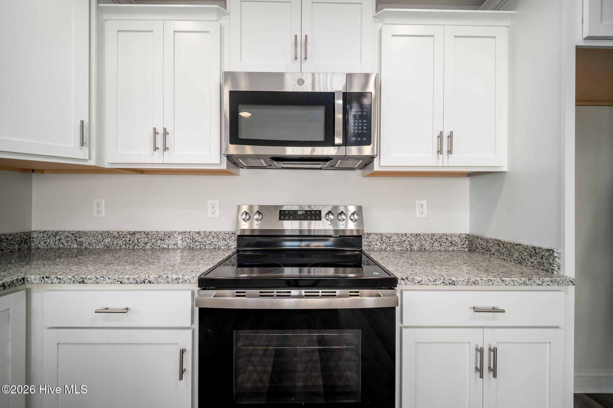 751 Regiment Road Property Photo 12