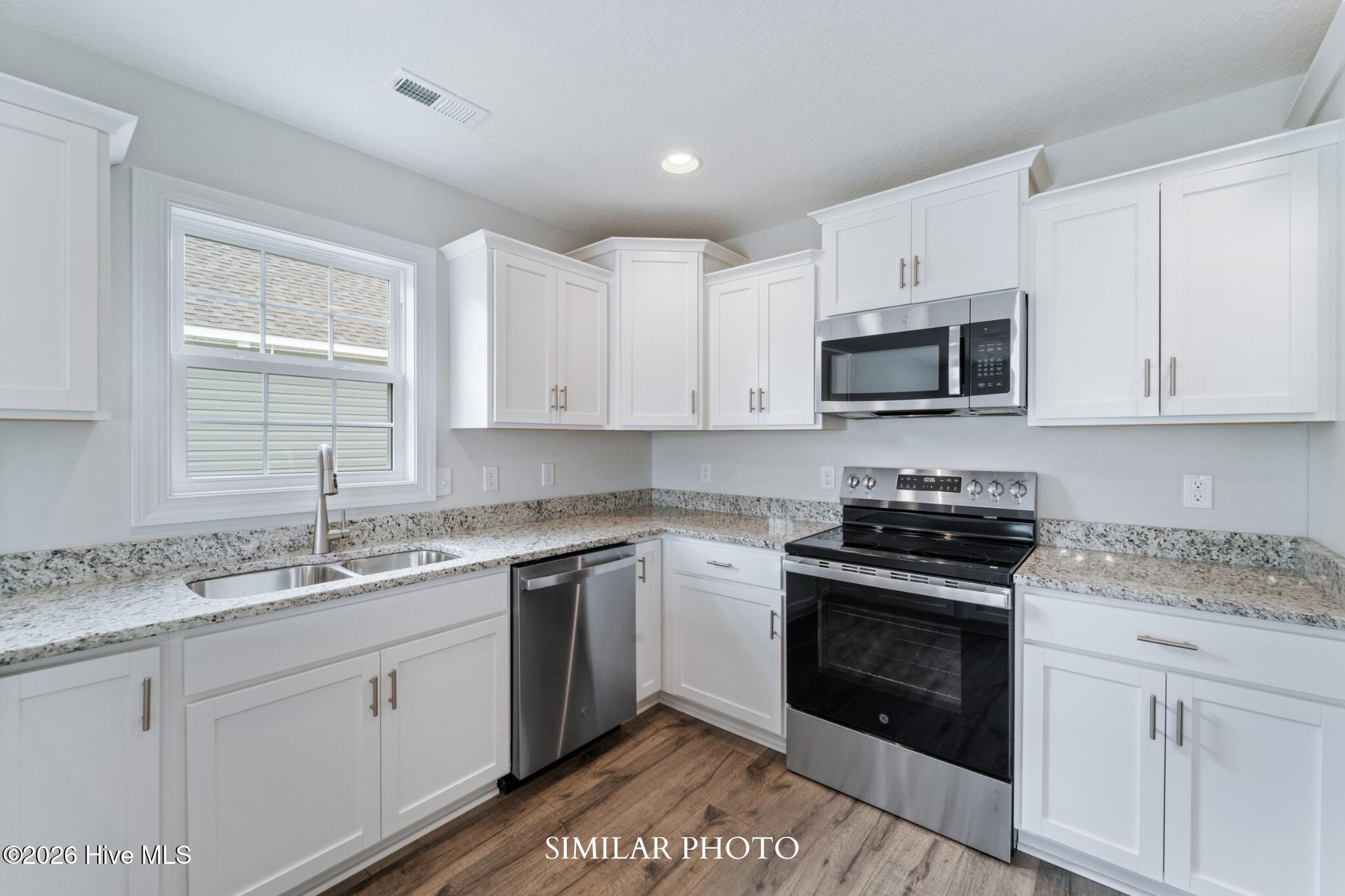 751 Regiment Road Property Photo 13