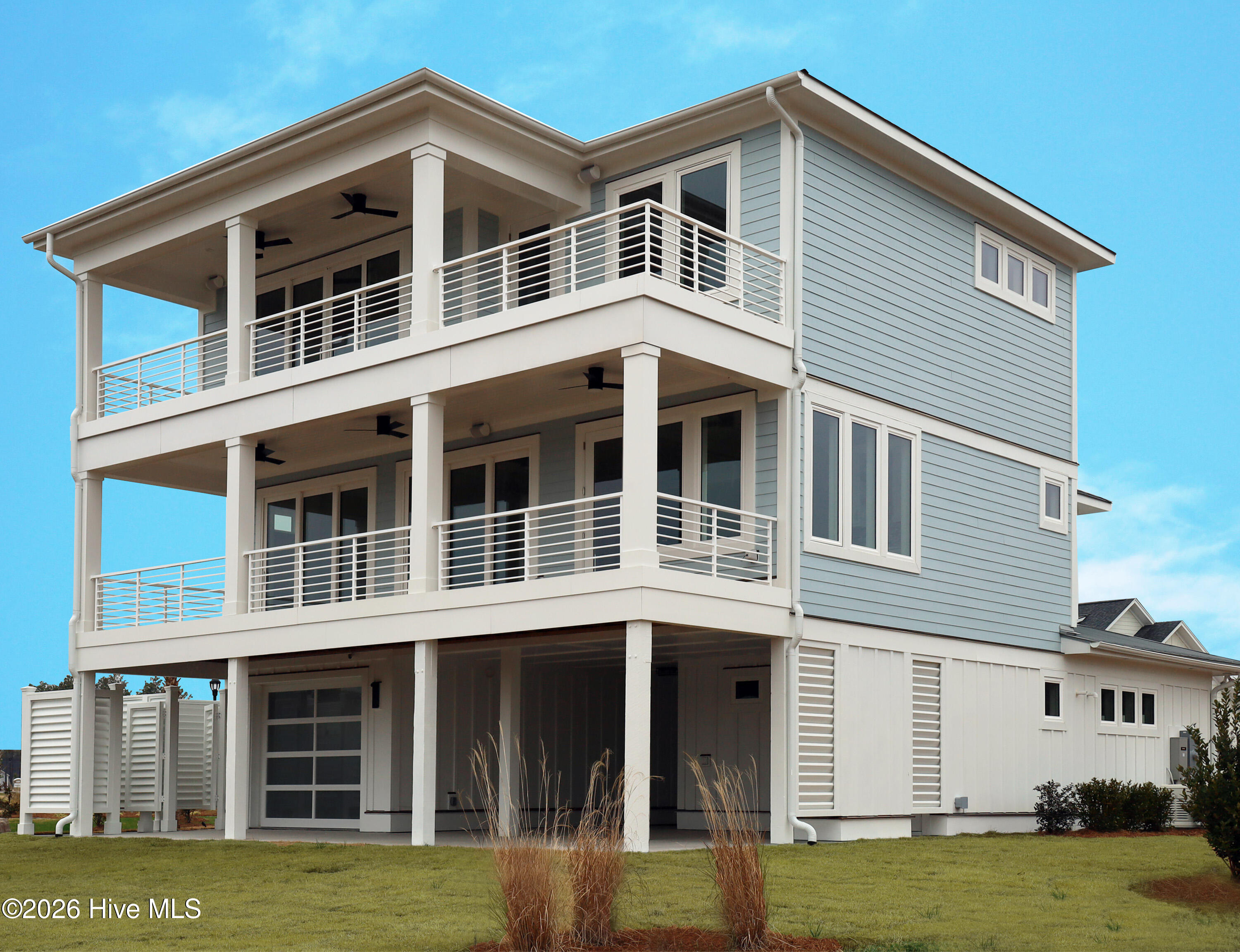 123 Seafaring Lane Property Photo 3