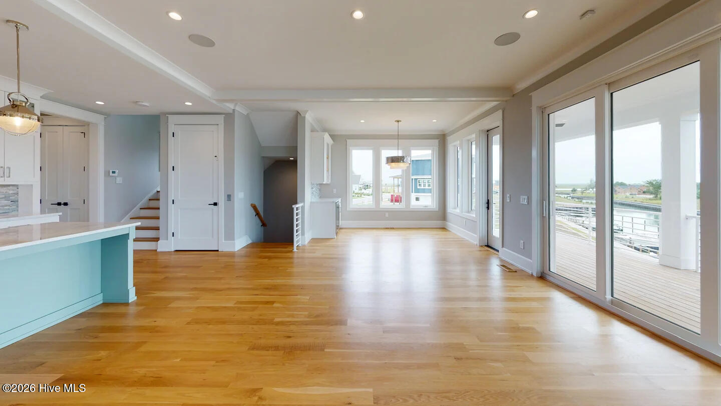 123 Seafaring Lane Property Photo 18