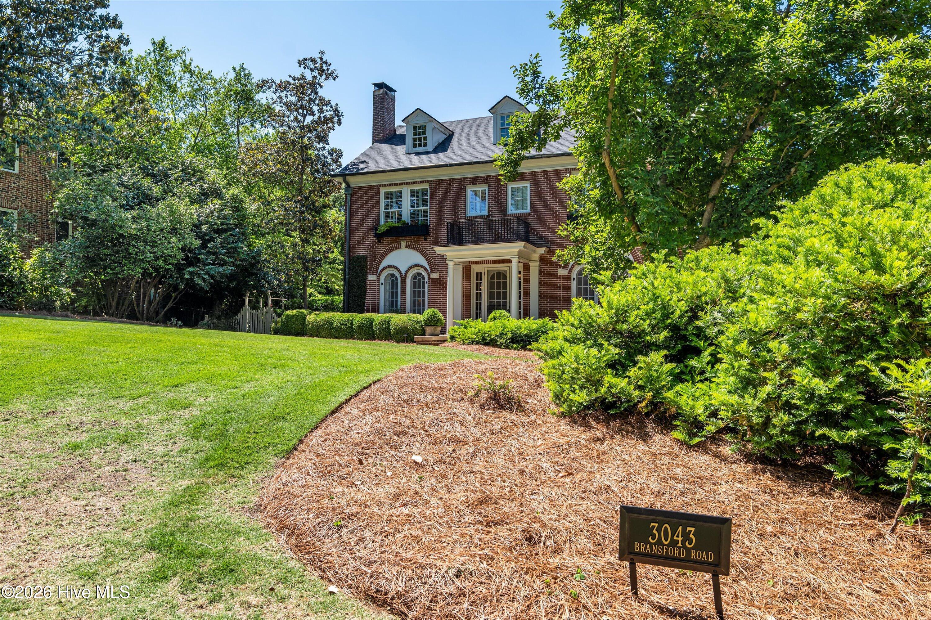 3043 Bransford Road Property Photo 4