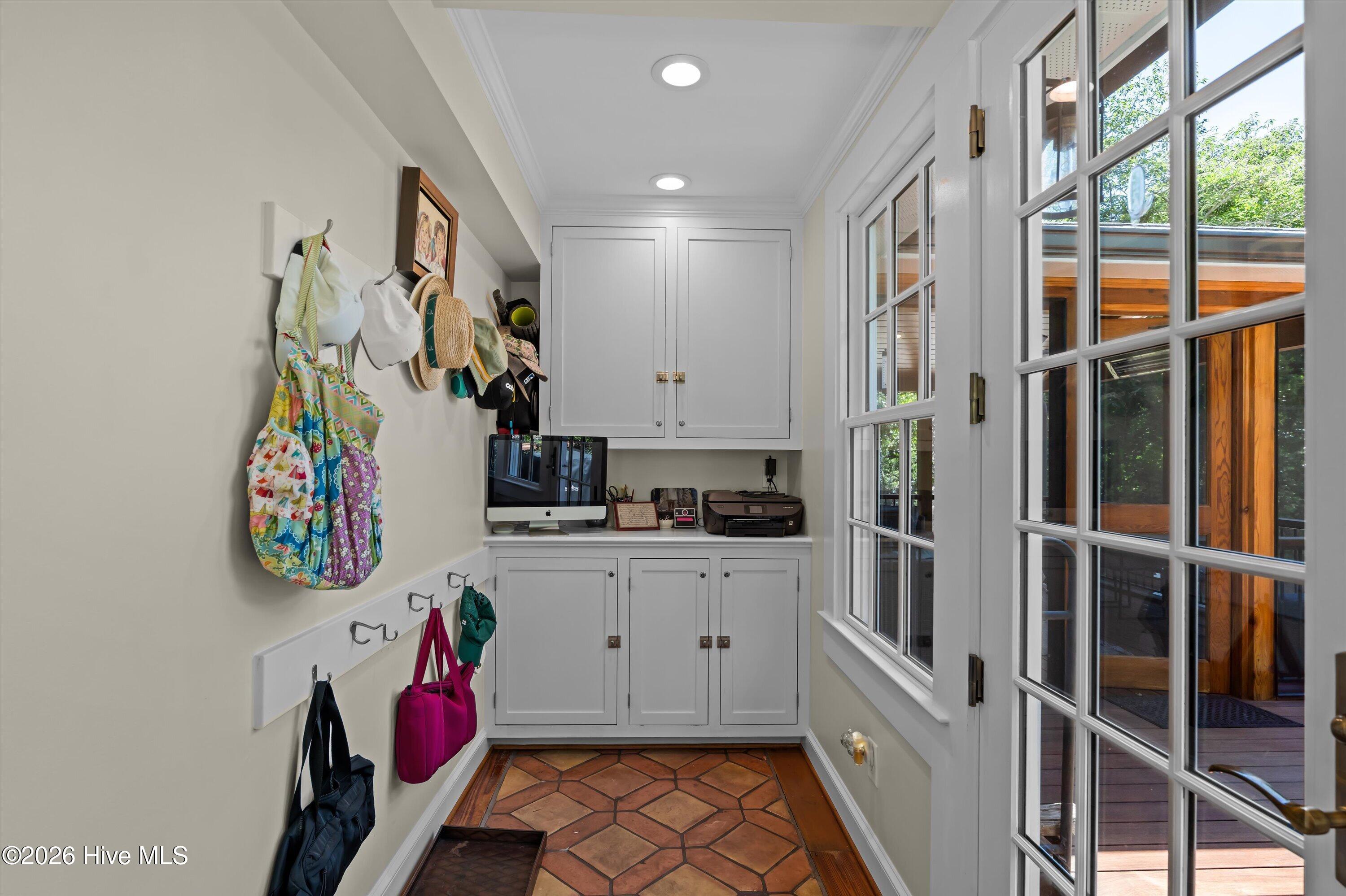 3043 Bransford Road Property Photo 33