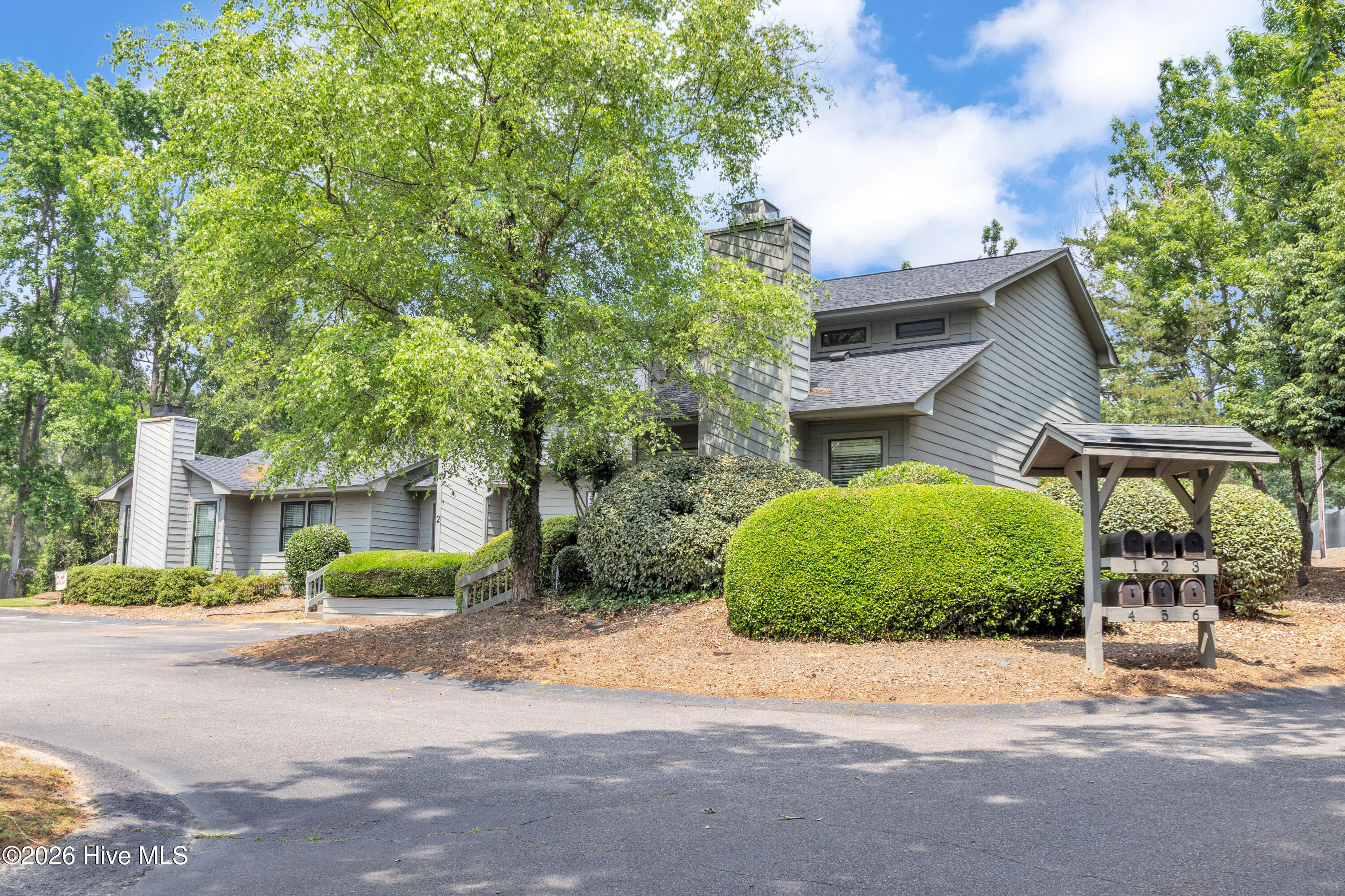 2 Teal Court Property Photo 1