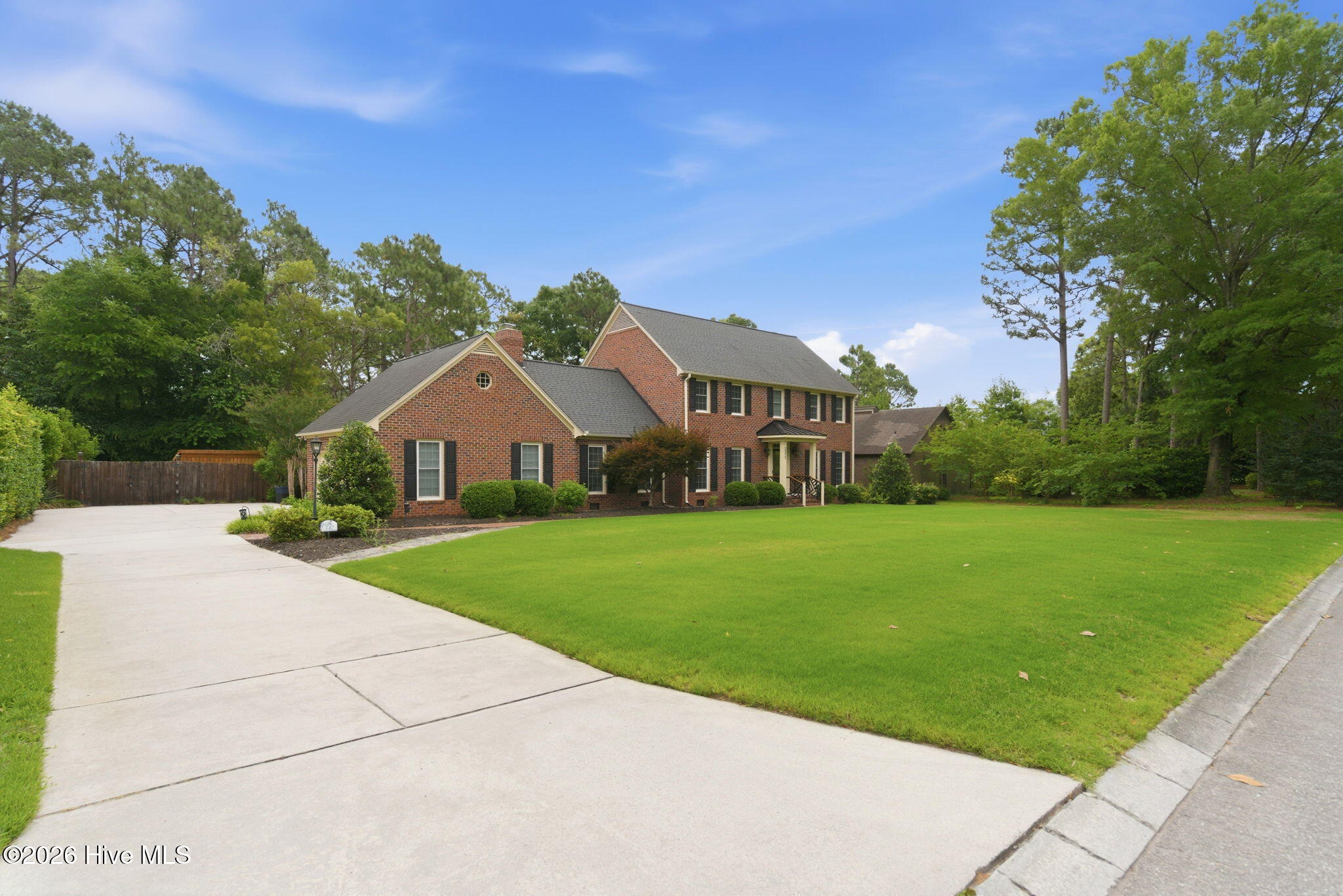 2317 Waverly Drive Property Photo 3