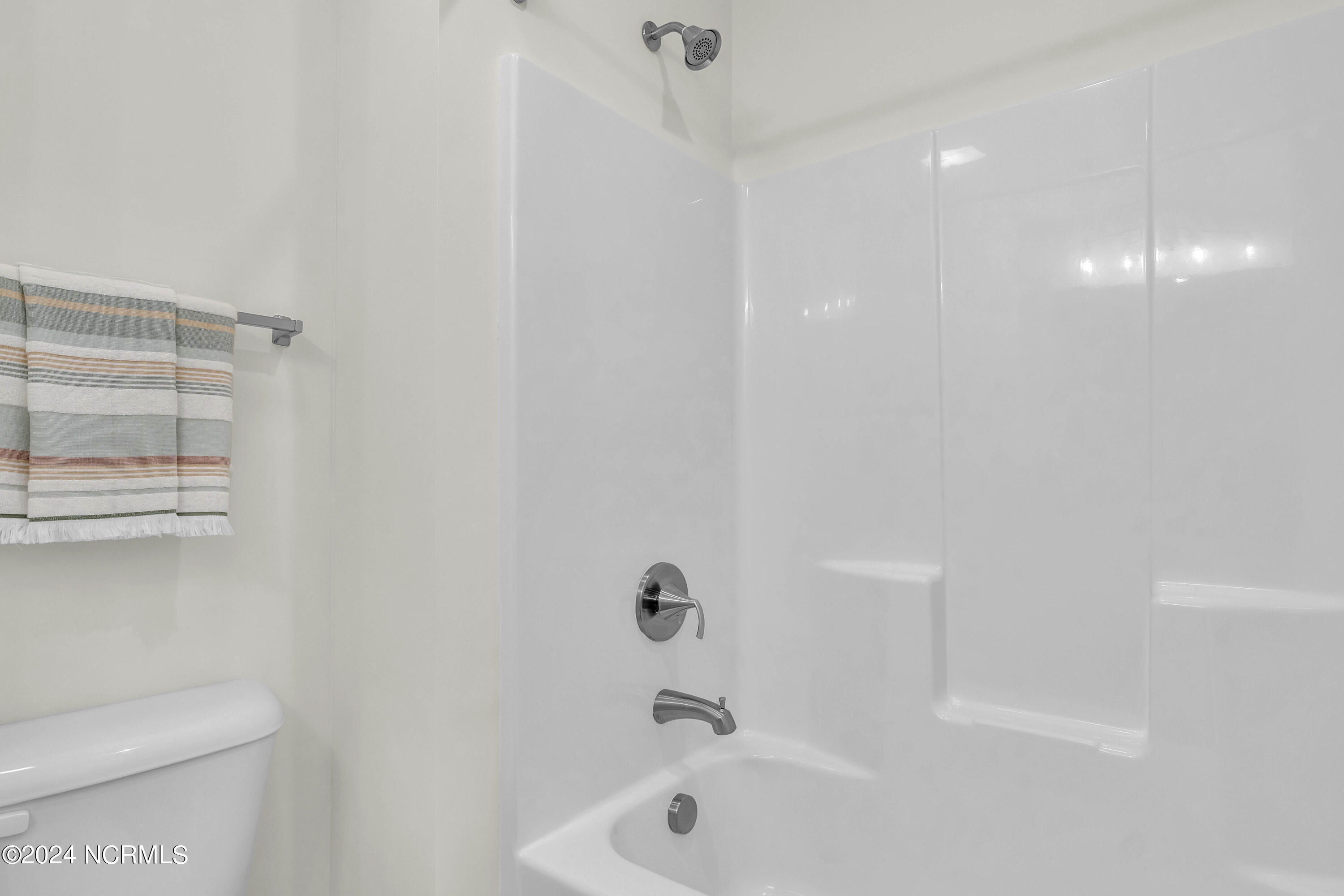 6040 Beckington Drive Property Photo 19