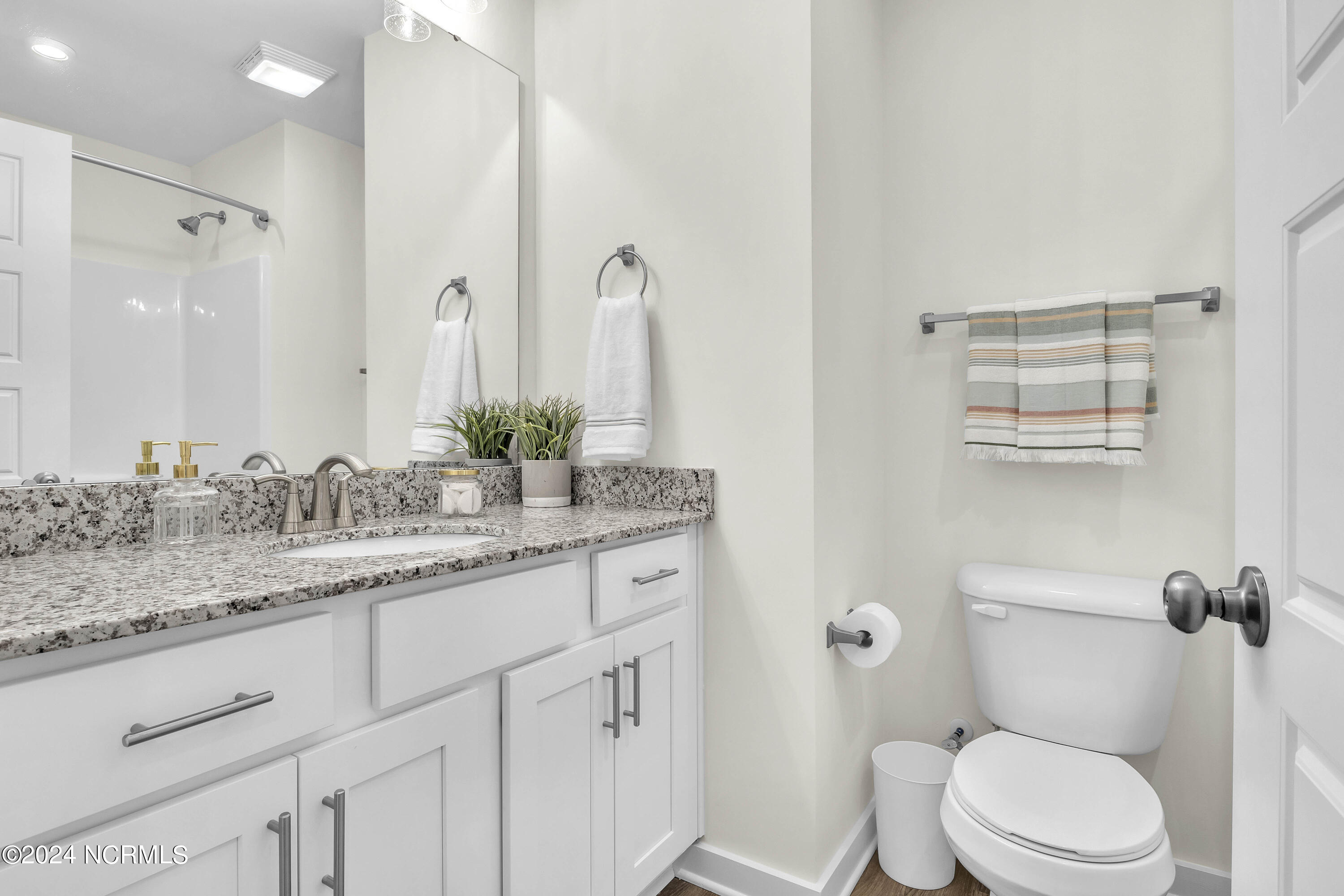 6088 Beckington Drive Property Photo 18