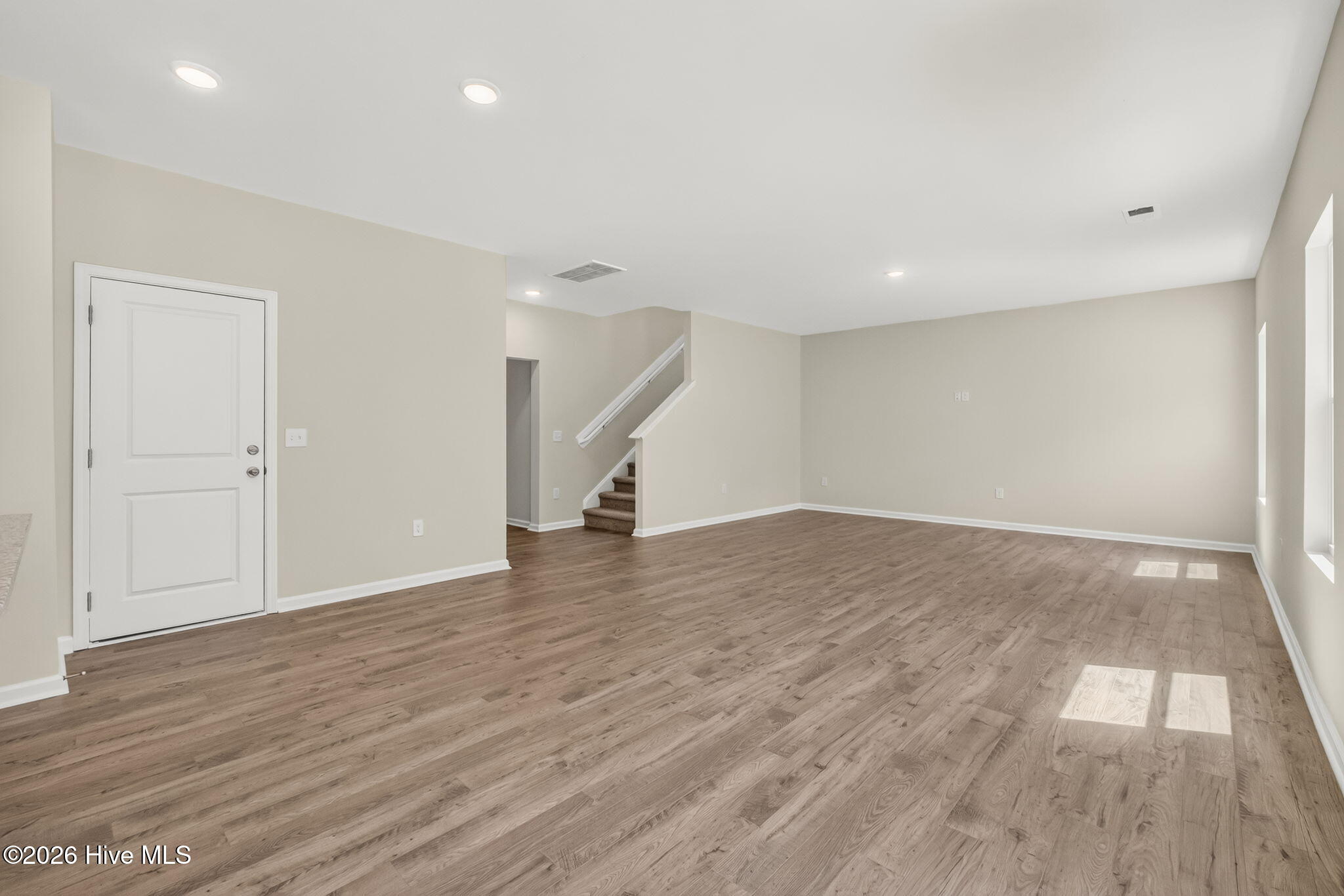 211 Phoenix Drive Property Photo 4