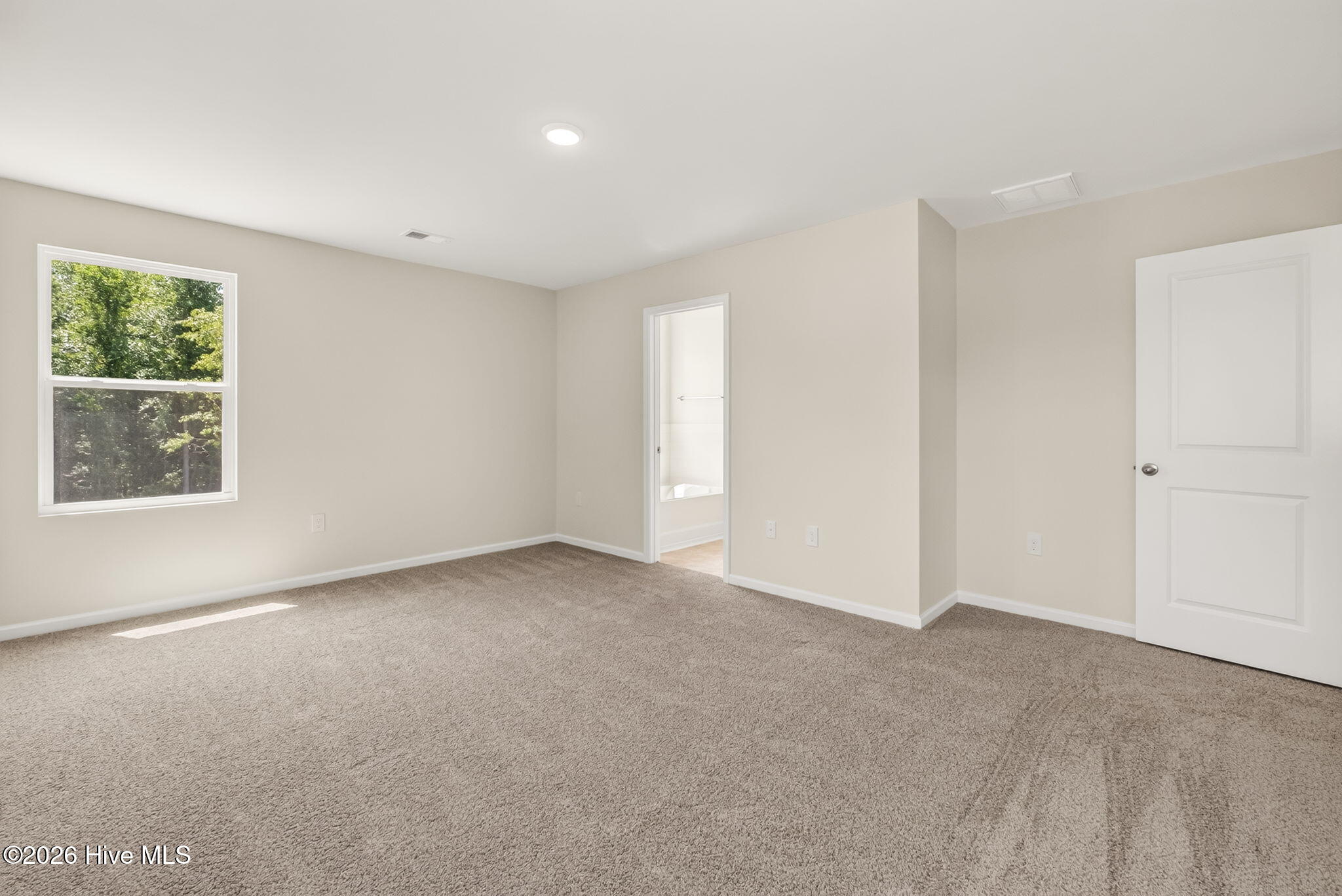 211 Phoenix Drive Property Photo 17