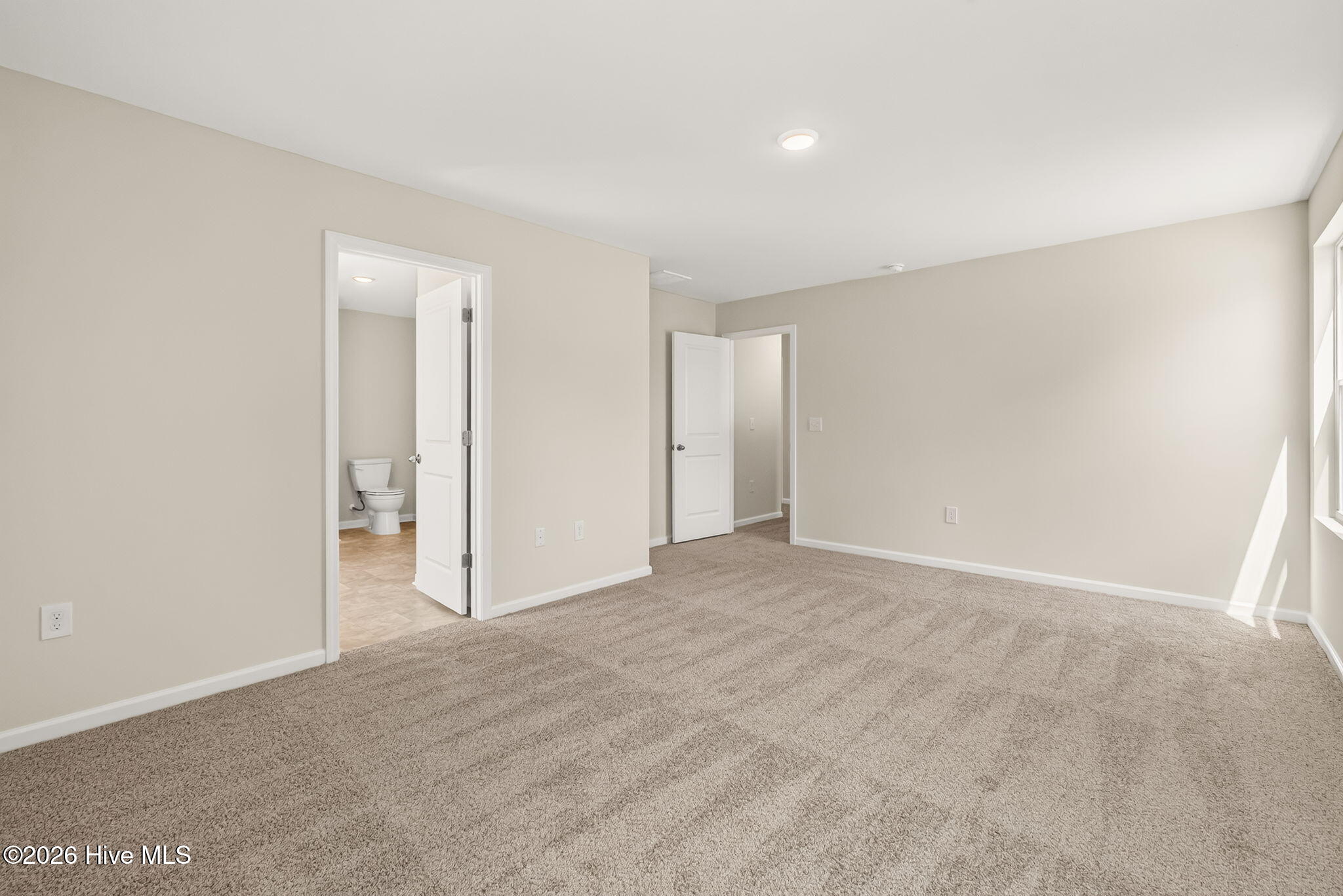 211 Phoenix Drive Property Photo 18