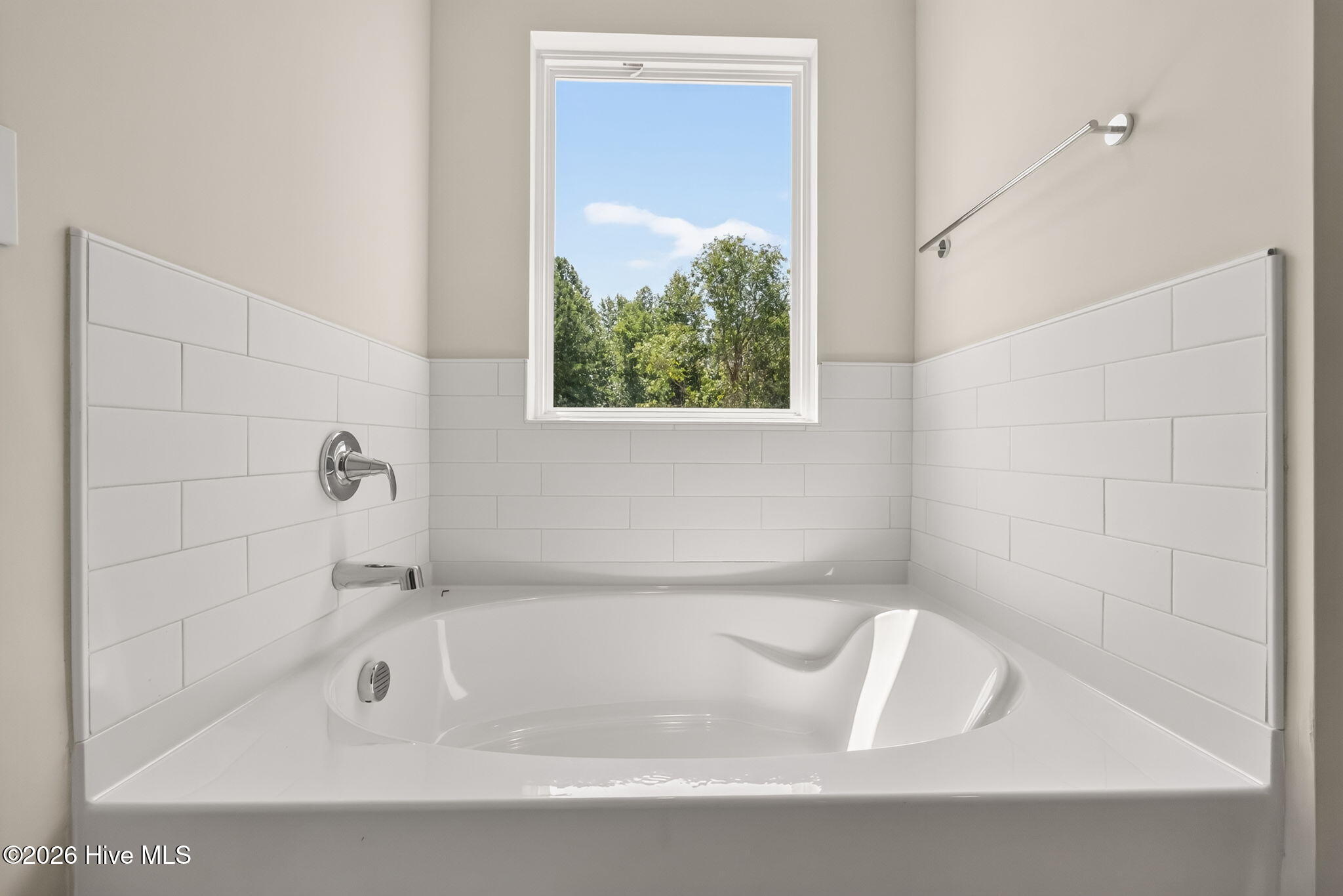 211 Phoenix Drive Property Photo 23